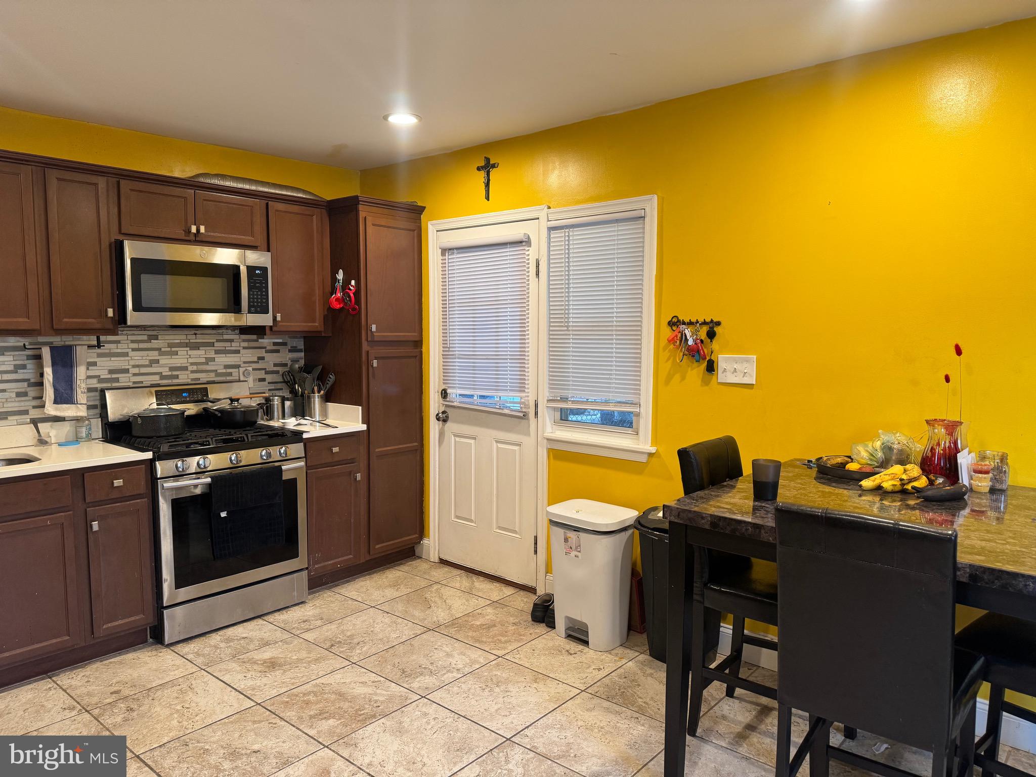 HILLCREST HEIGHTS - Residential