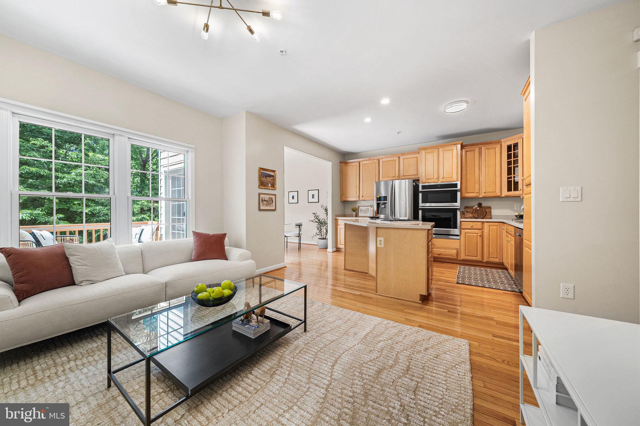 WOOTTON OAKS - Residential