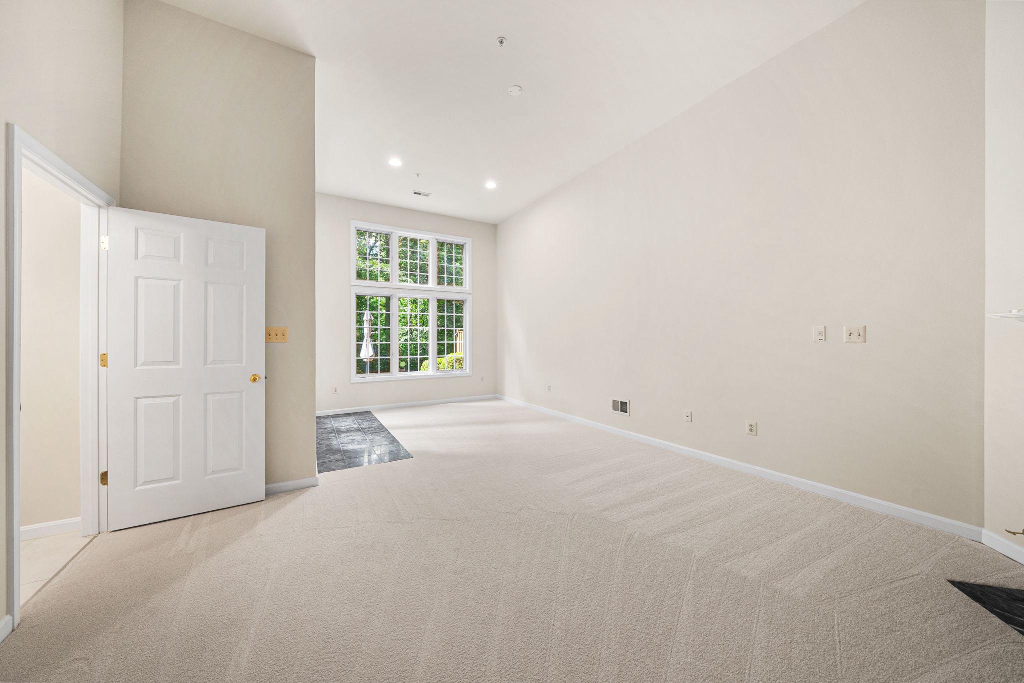 WOOTTON OAKS - Residential