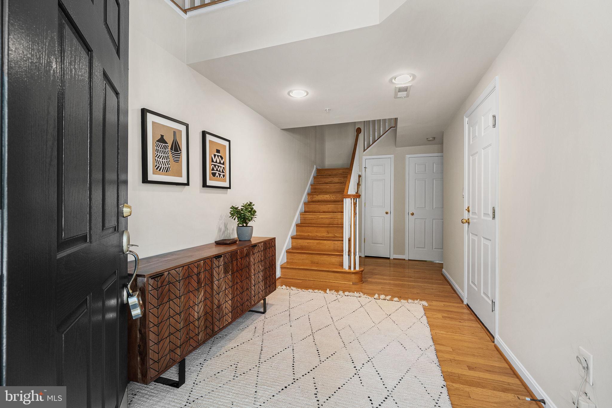 WOOTTON OAKS - Residential