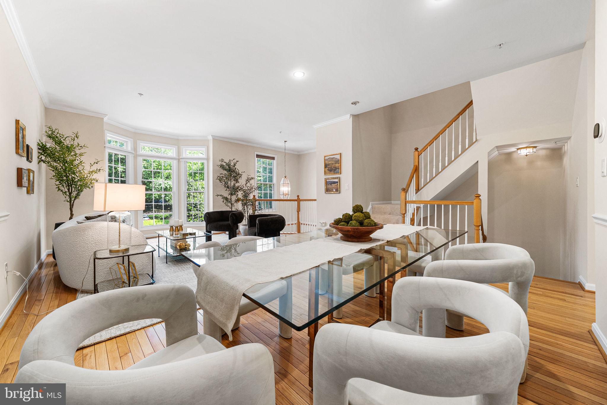 WOOTTON OAKS - Residential