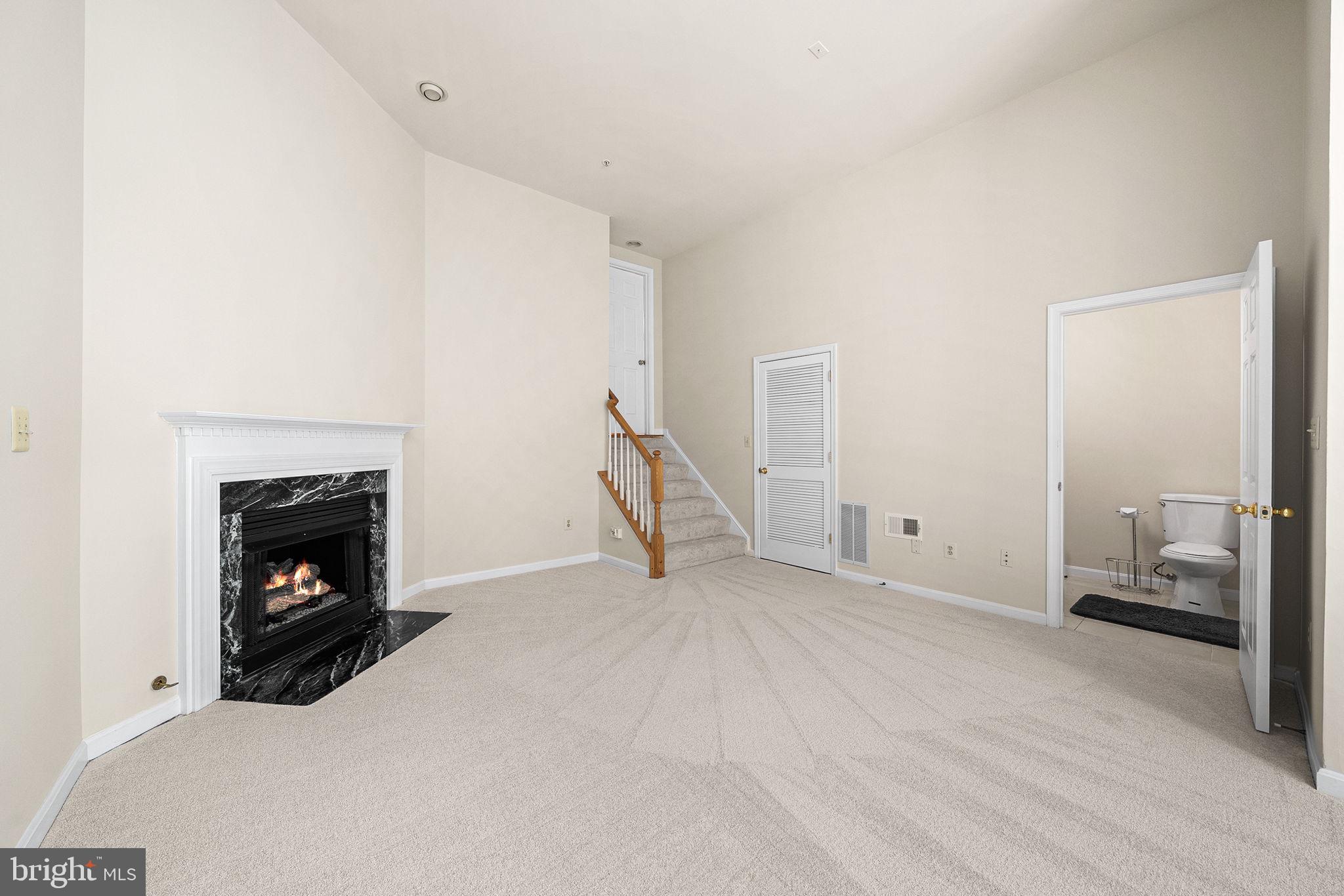 WOOTTON OAKS - Residential
