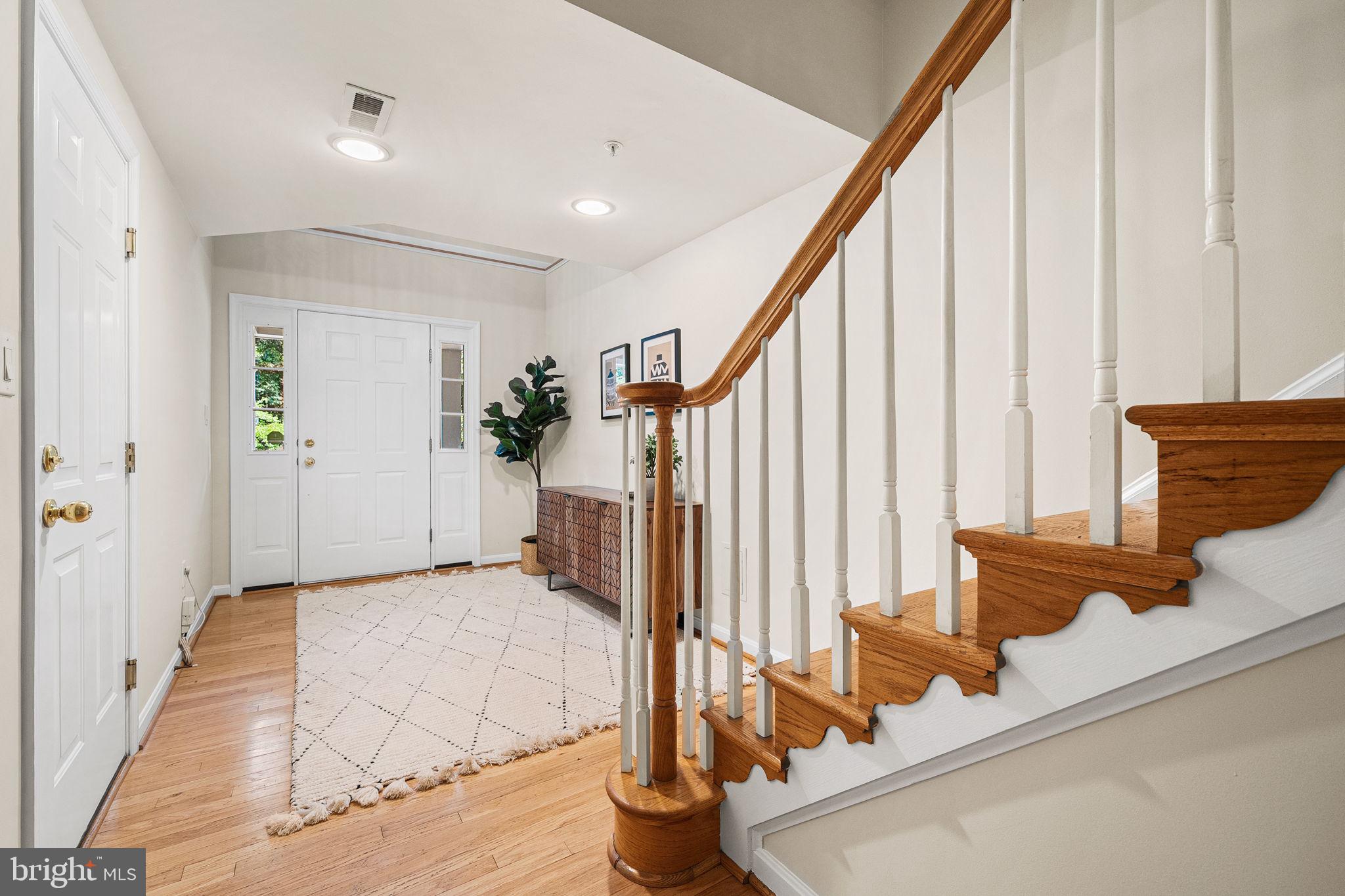 WOOTTON OAKS - Residential