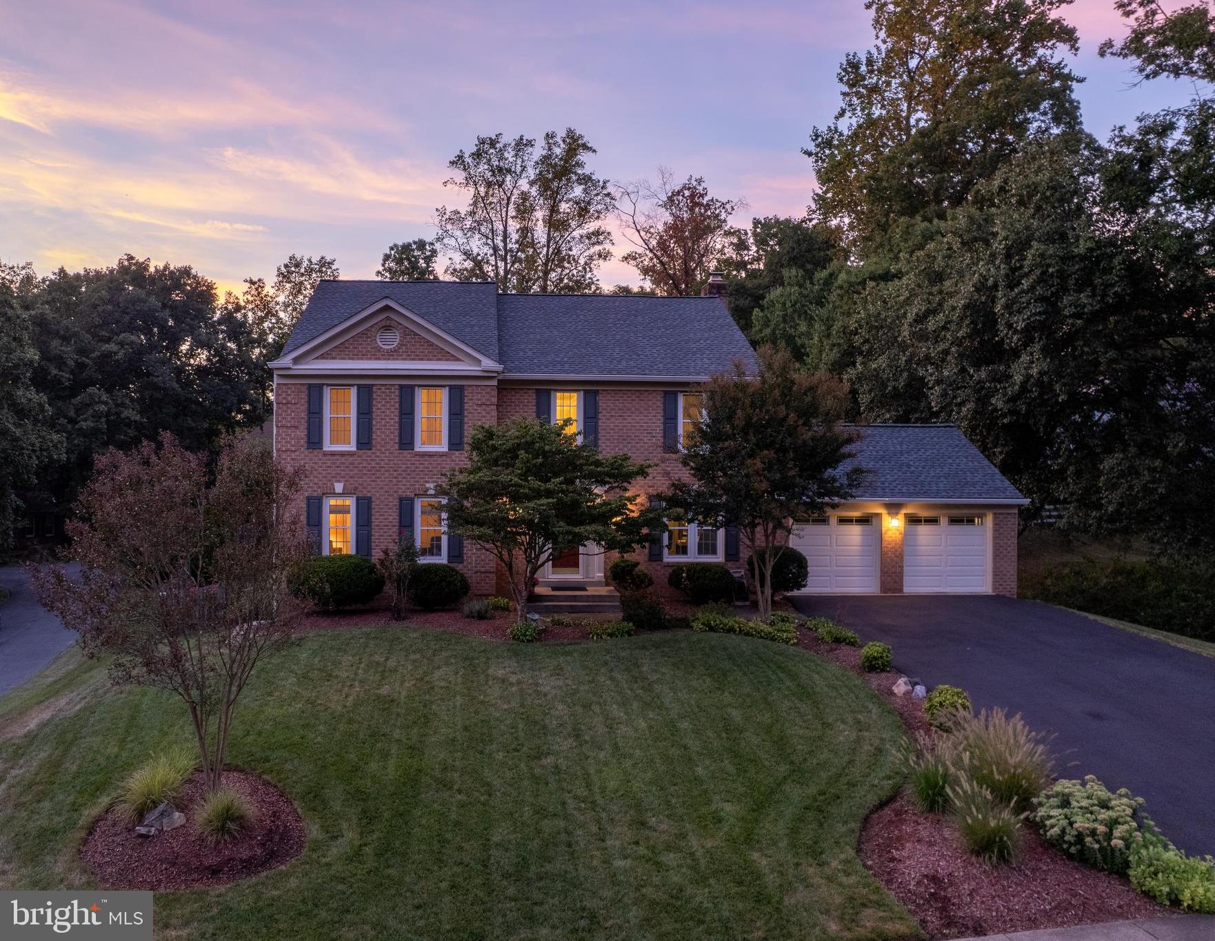 RIVERS EDGE - Residential