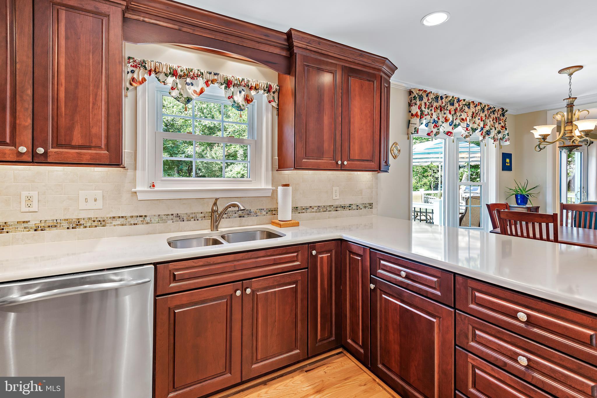 RIVERS EDGE - Residential