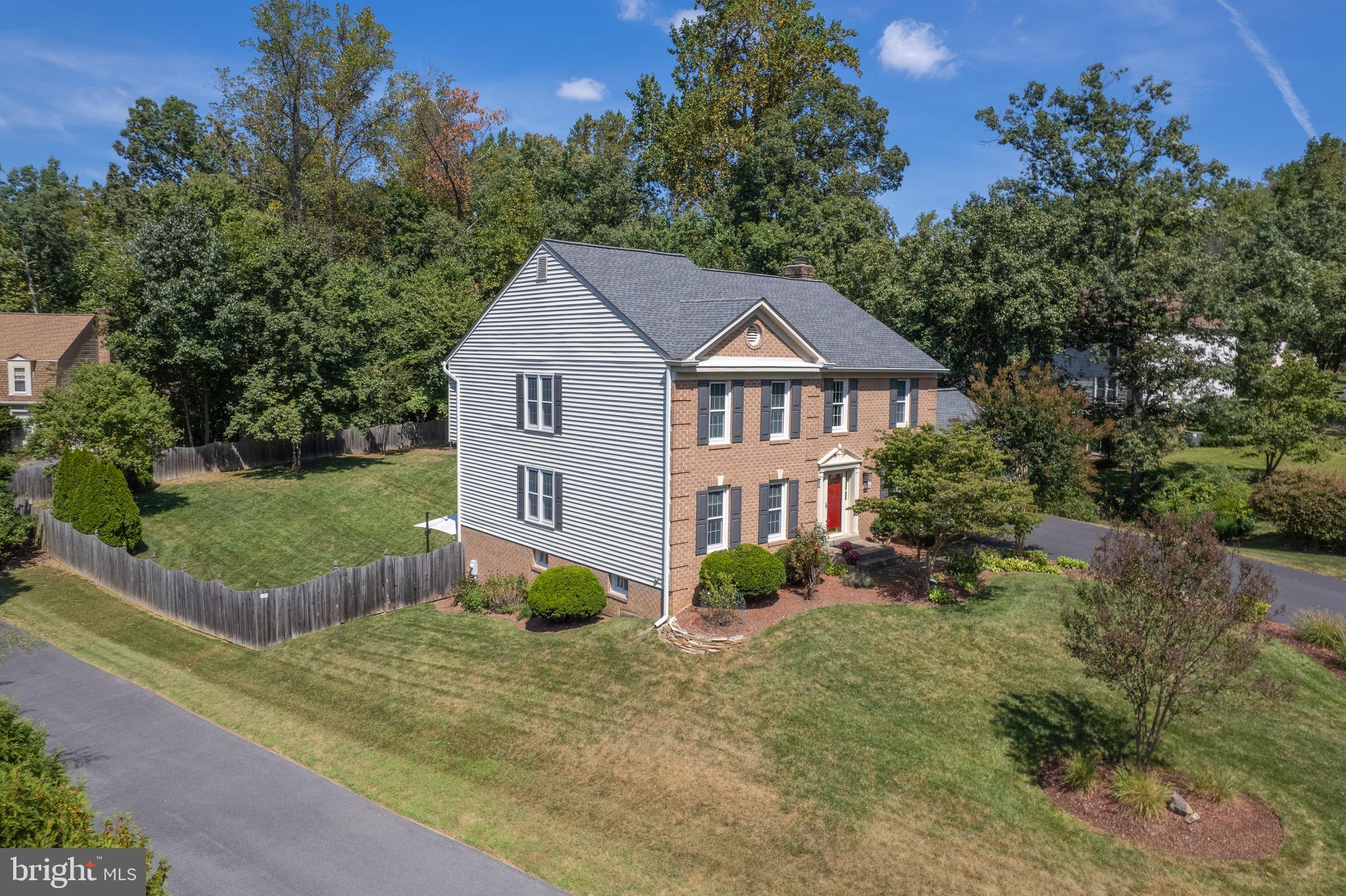 RIVERS EDGE - Residential