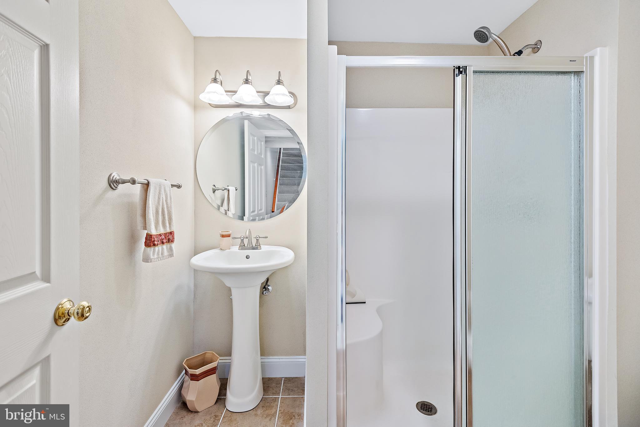 RIVERS EDGE - Residential