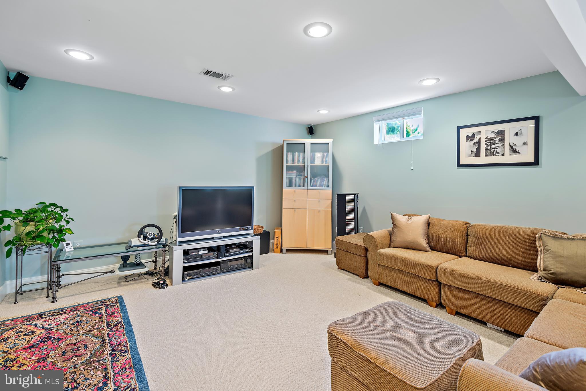 RIVERS EDGE - Residential