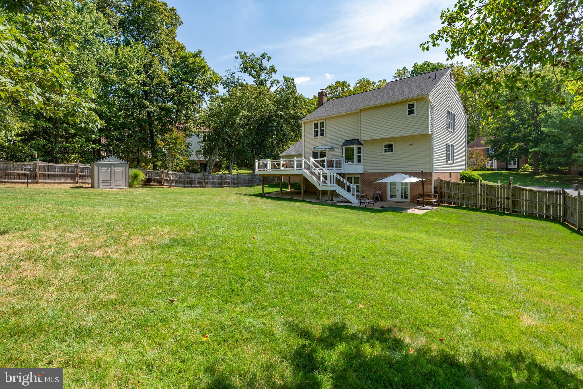 RIVERS EDGE - Residential