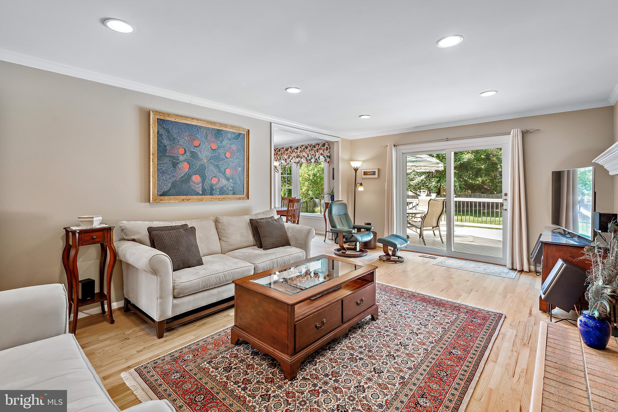 RIVERS EDGE - Residential