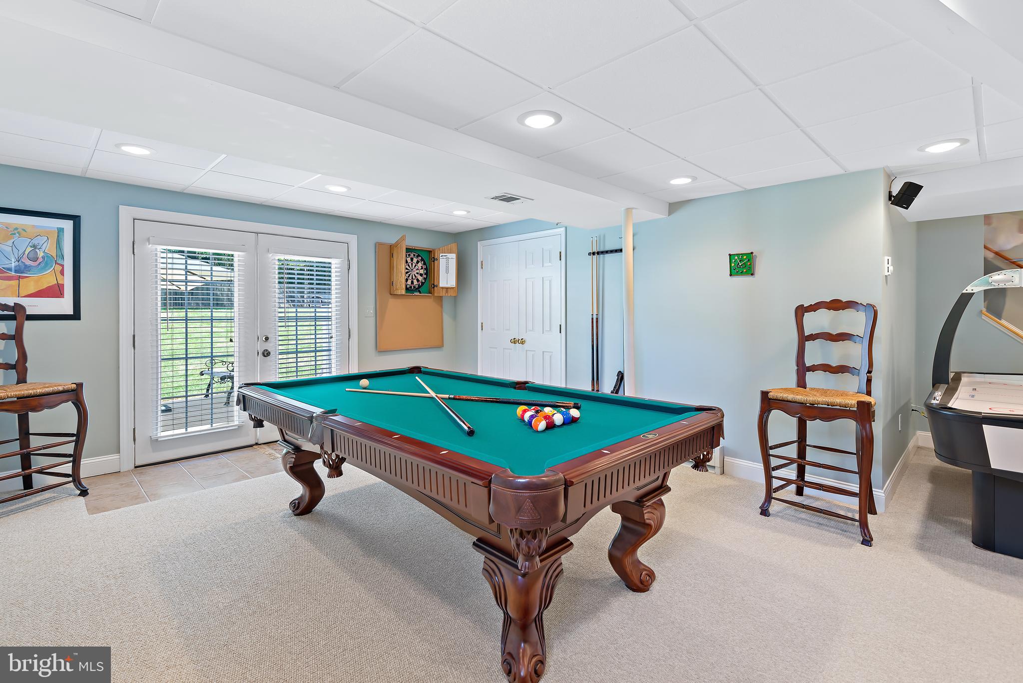 RIVERS EDGE - Residential