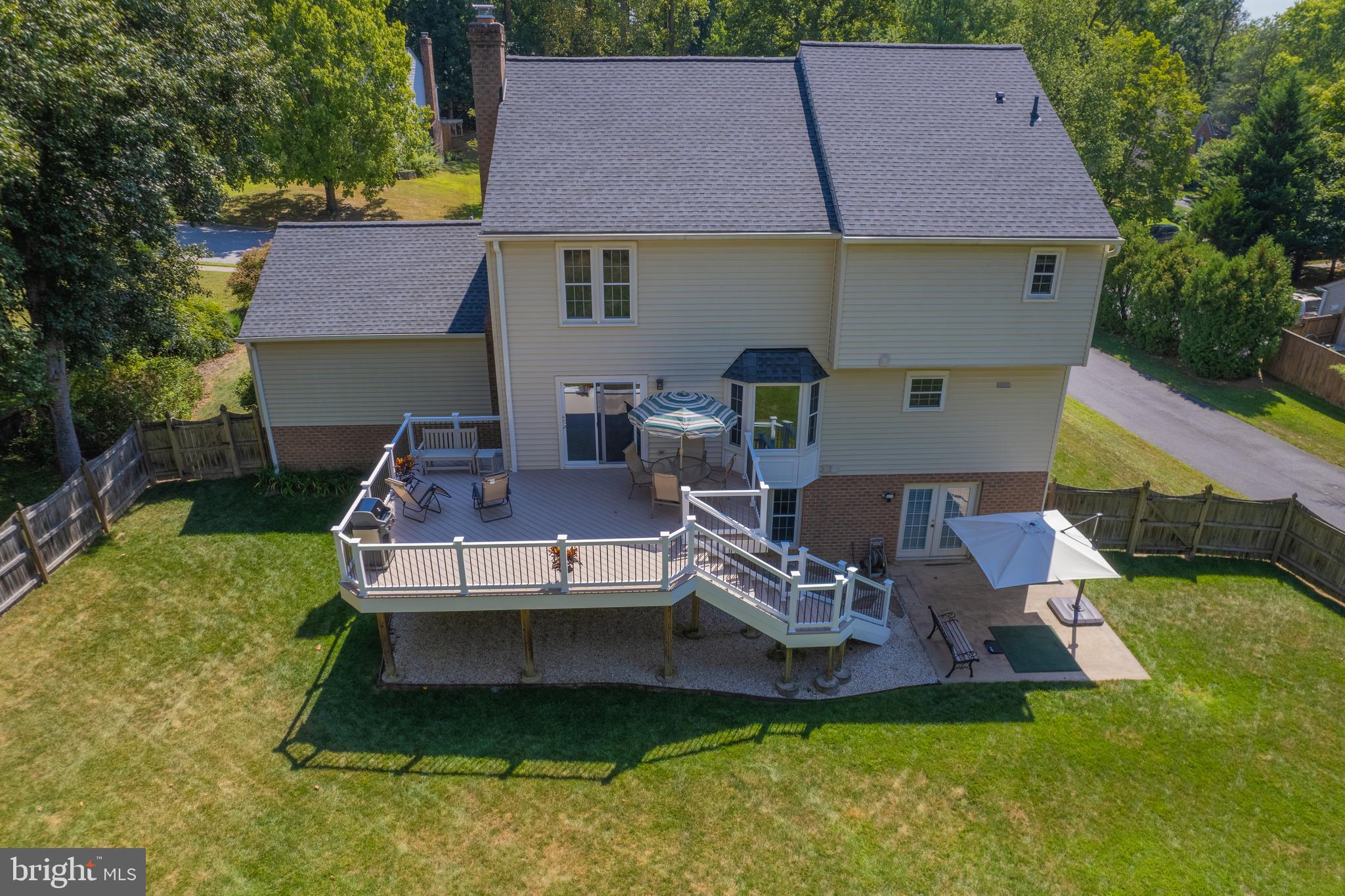 RIVERS EDGE - Residential