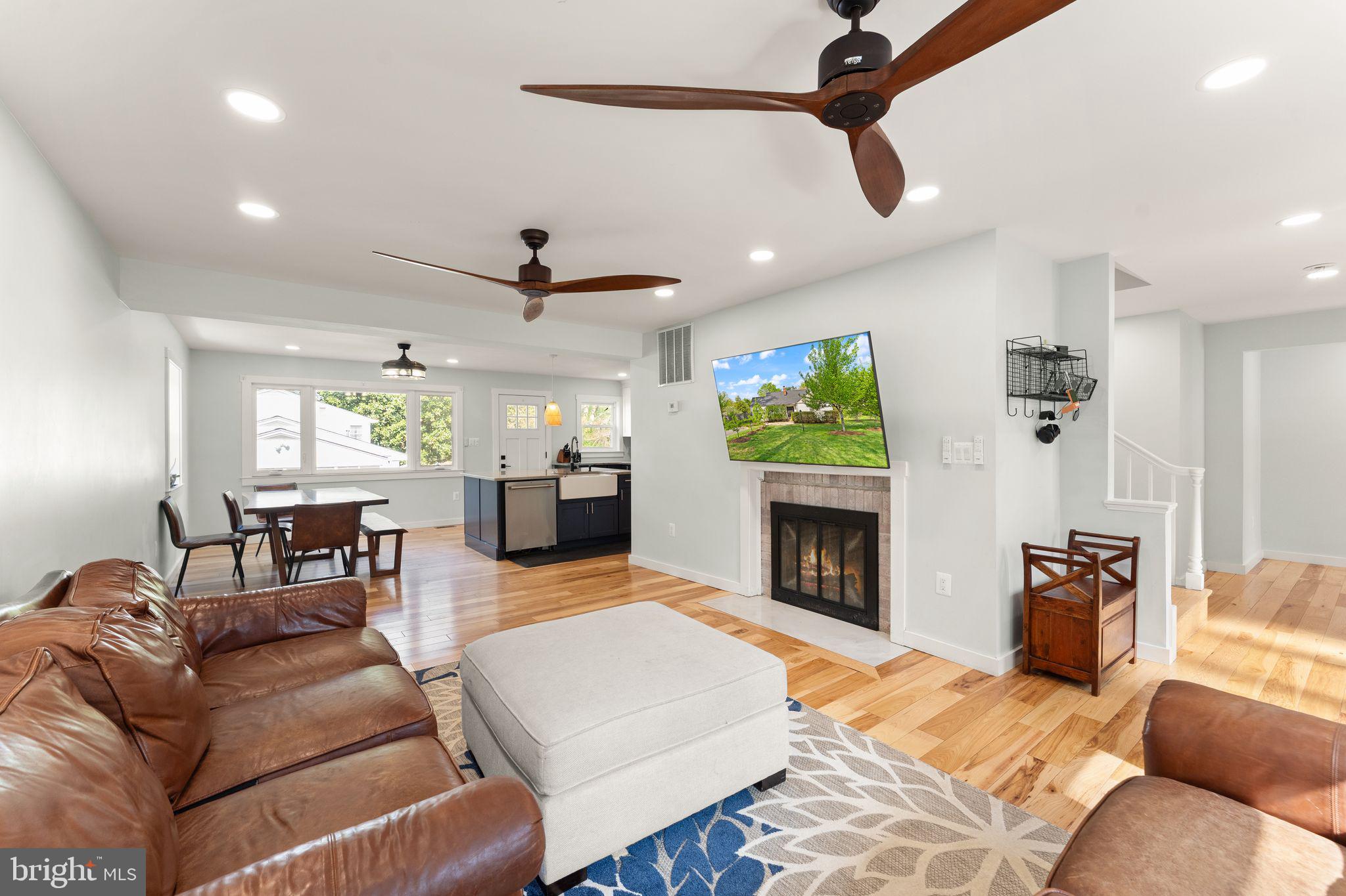 RIDGE MANOR - Residential