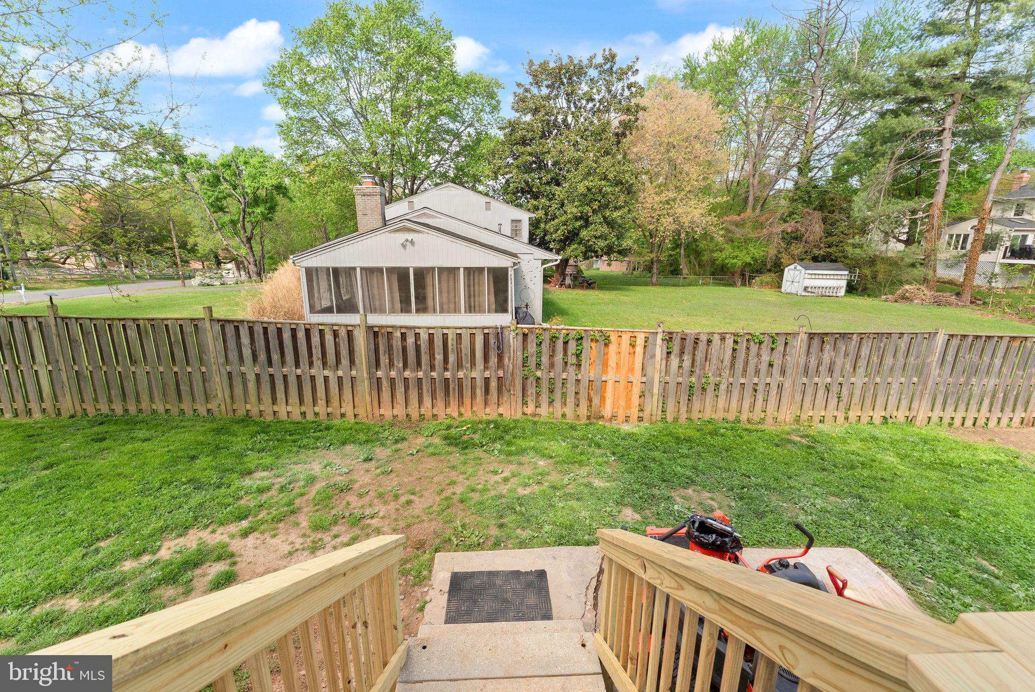 RIDGE MANOR - Residential