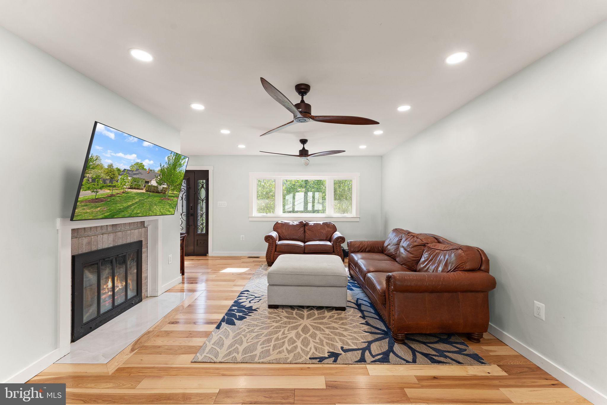 RIDGE MANOR - Residential