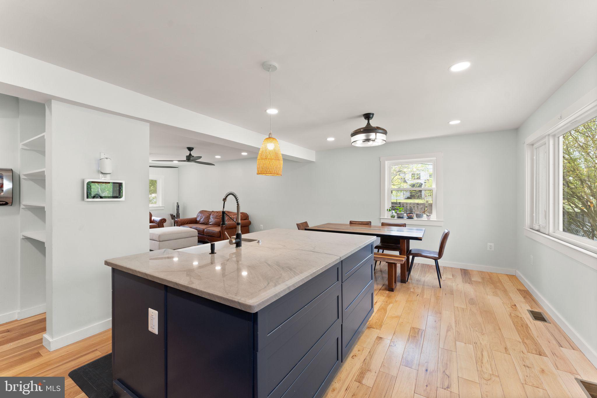 RIDGE MANOR - Residential