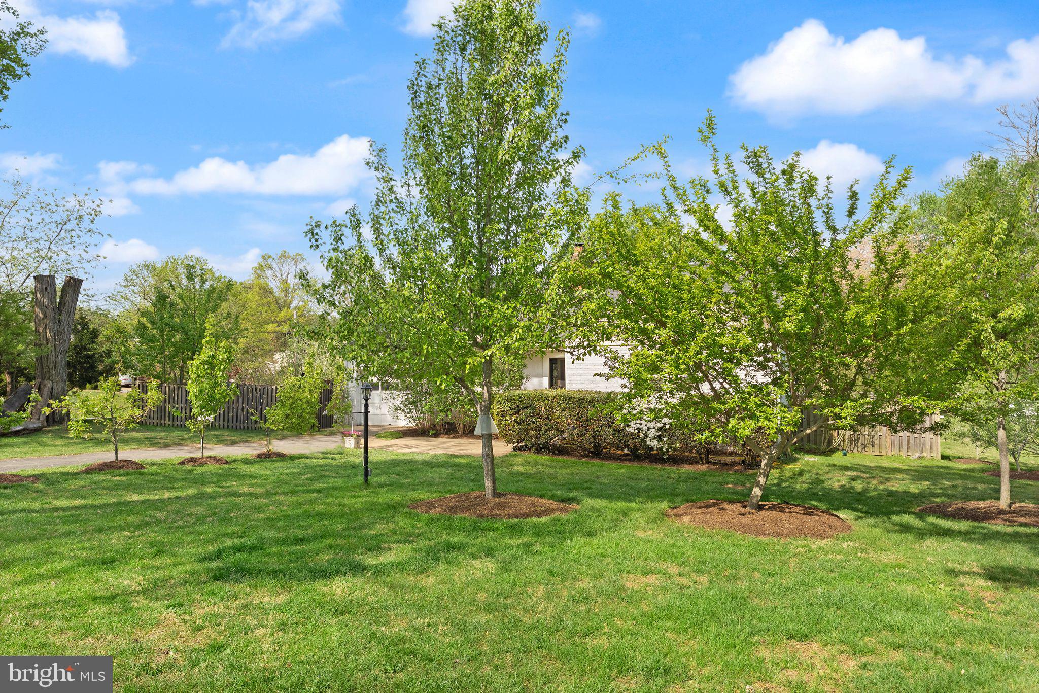 RIDGE MANOR - Residential