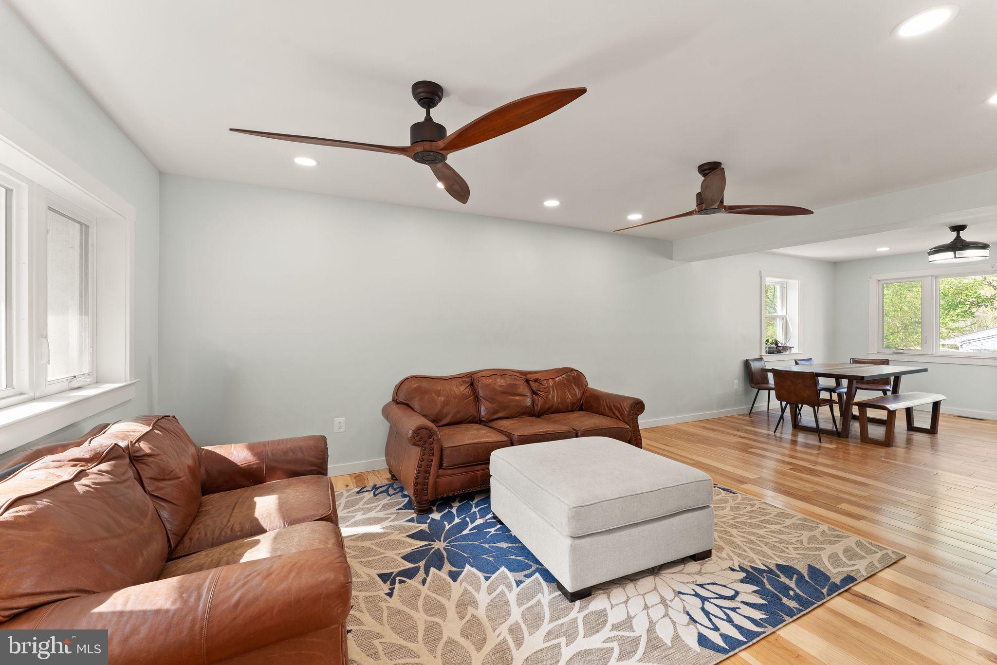 RIDGE MANOR - Residential