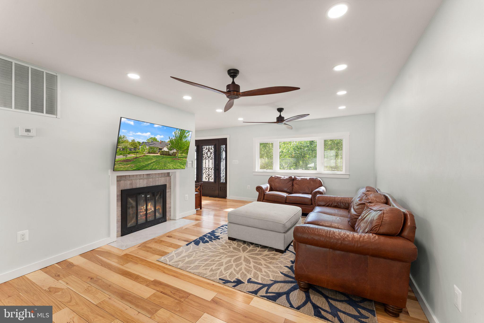 RIDGE MANOR - Residential