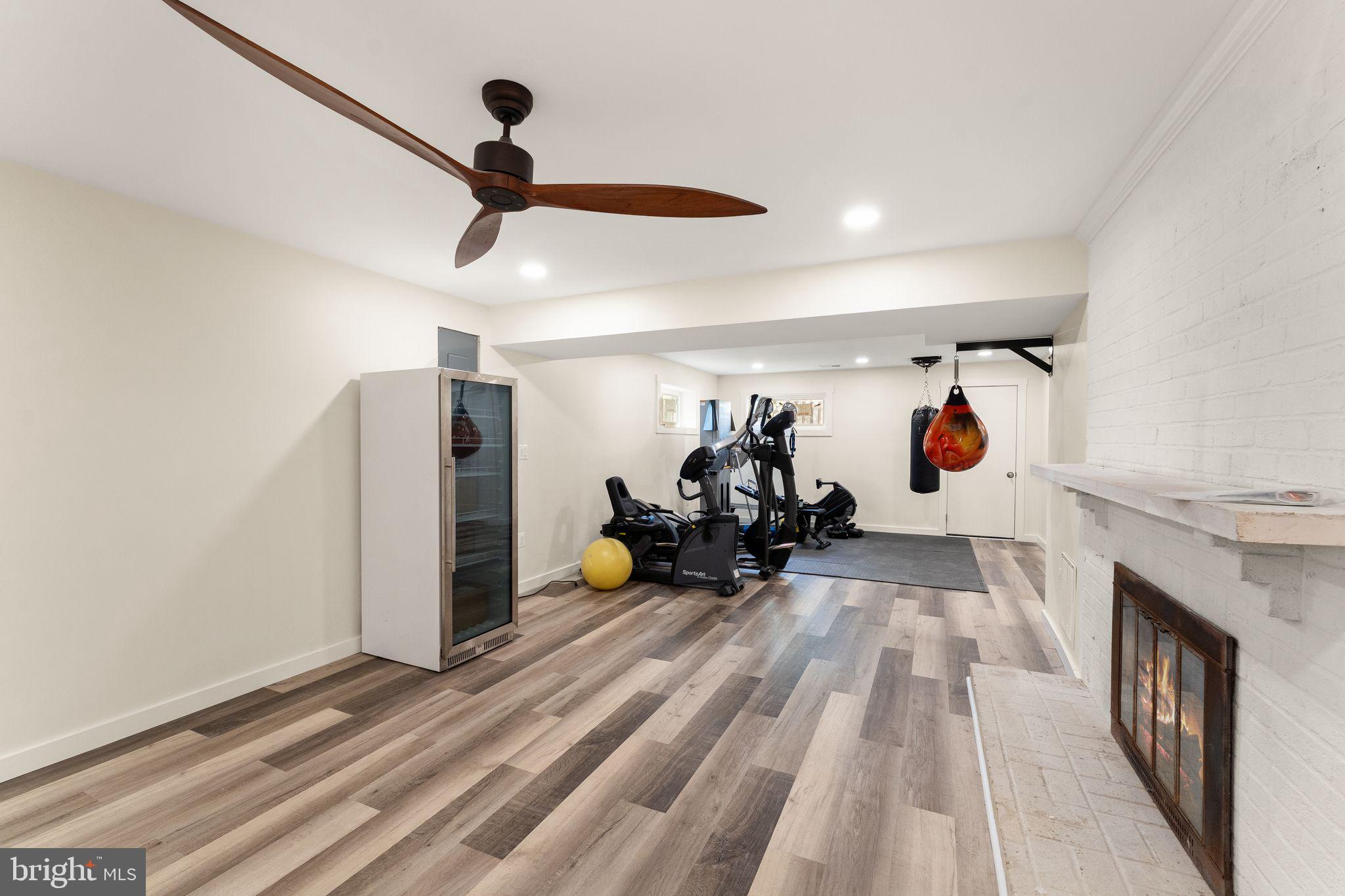 RIDGE MANOR - Residential