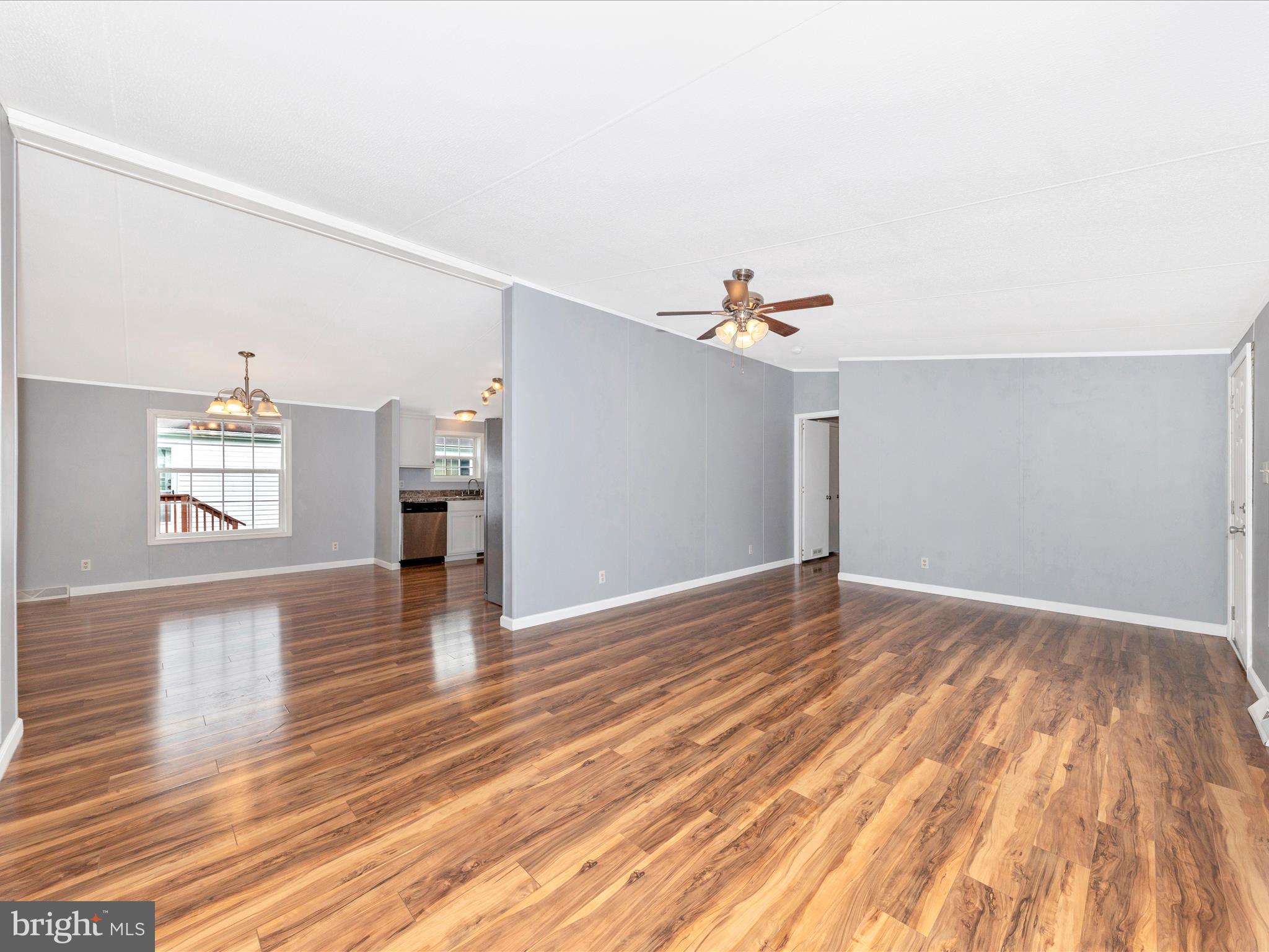 LAKESIDE - Residential