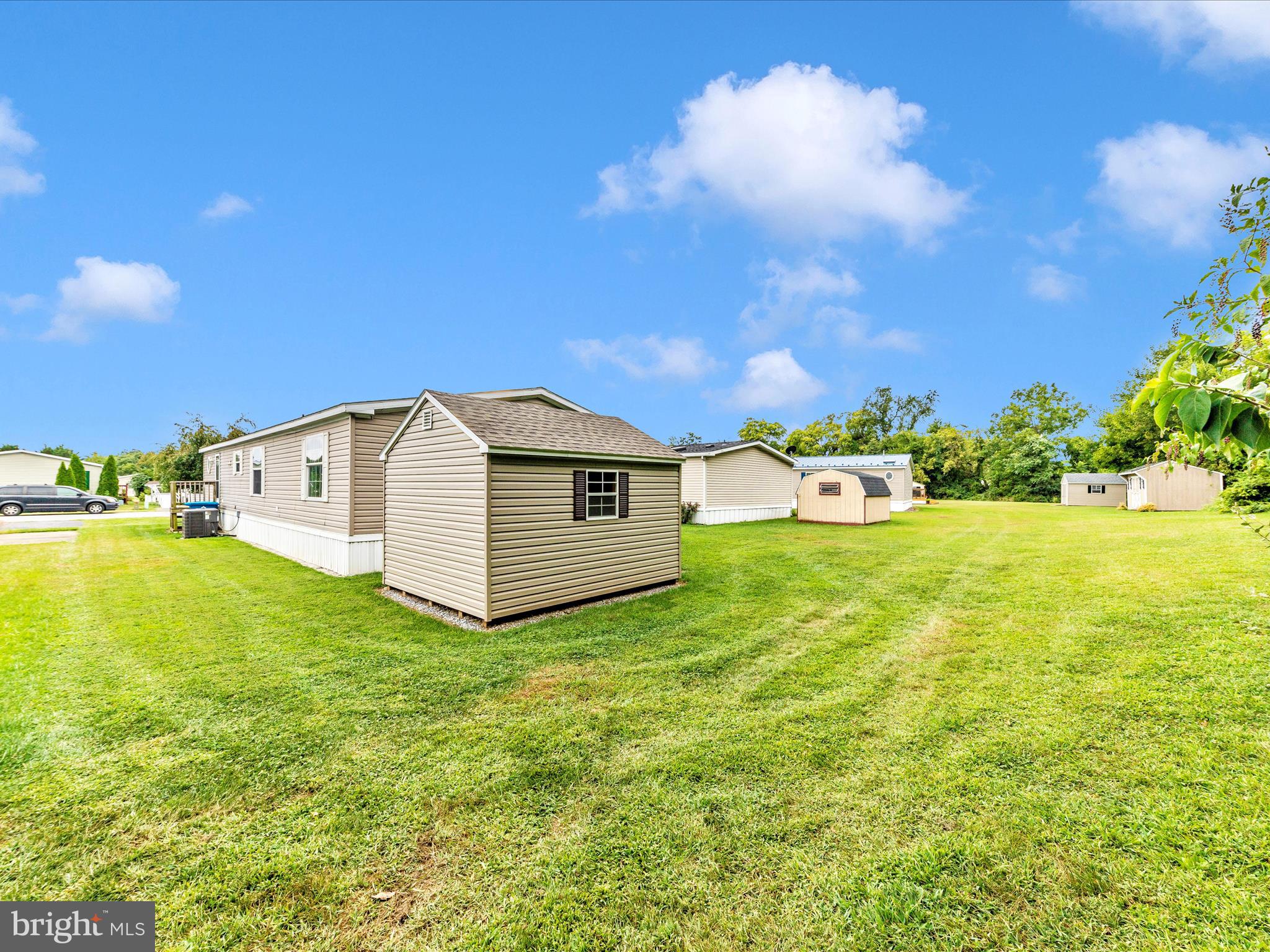 LAKESIDE - Residential