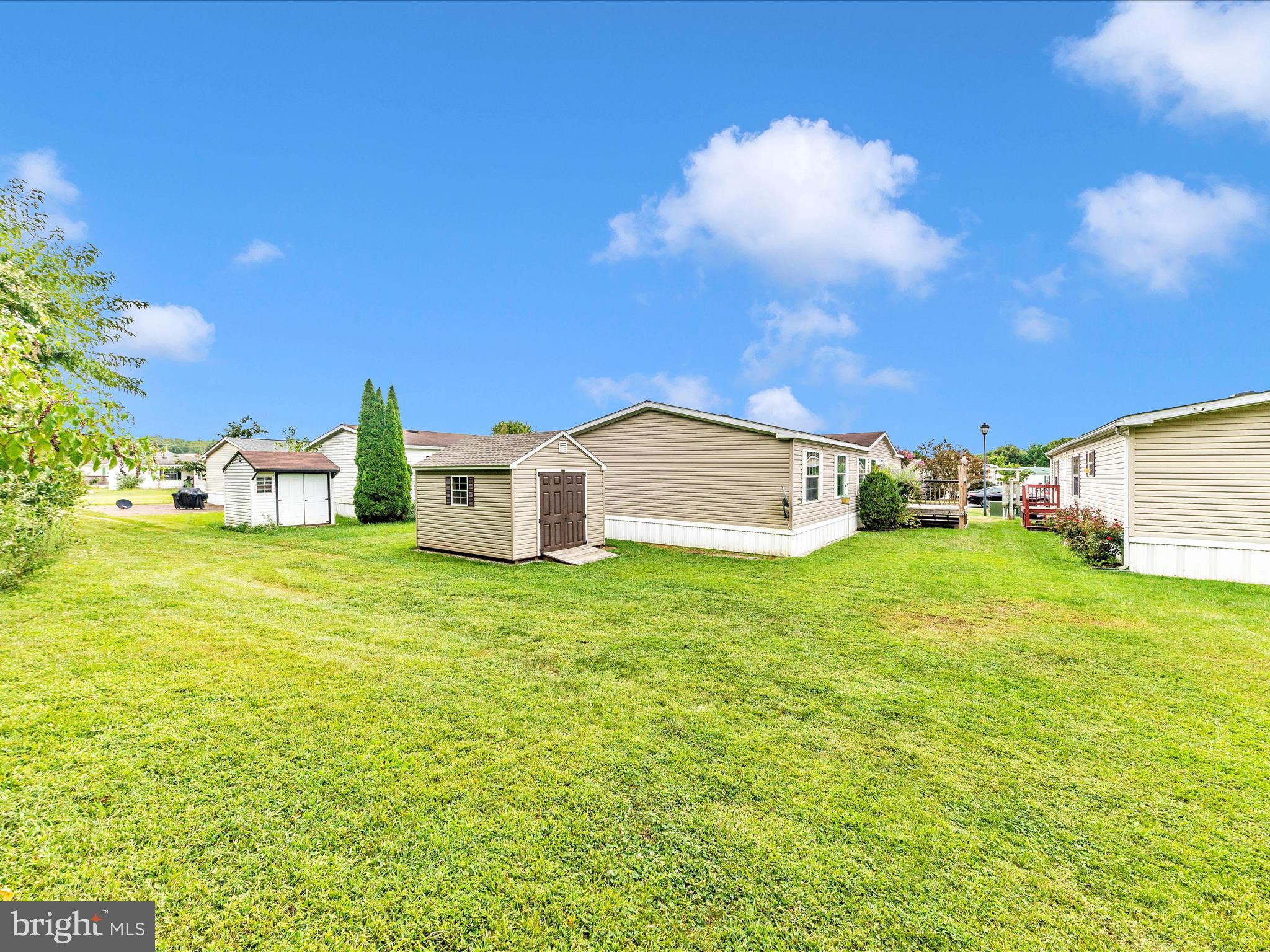 LAKESIDE - Residential