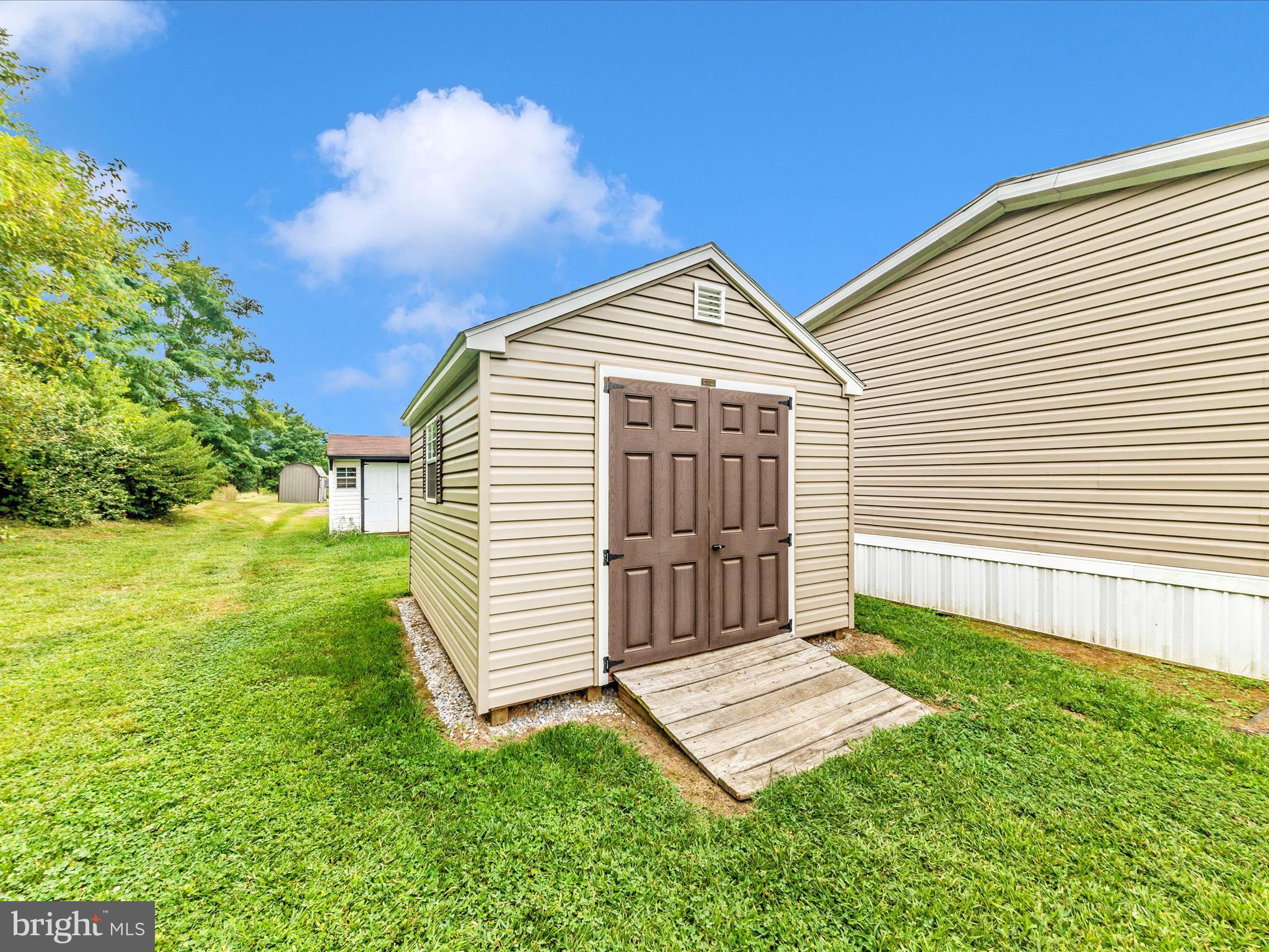 LAKESIDE - Residential