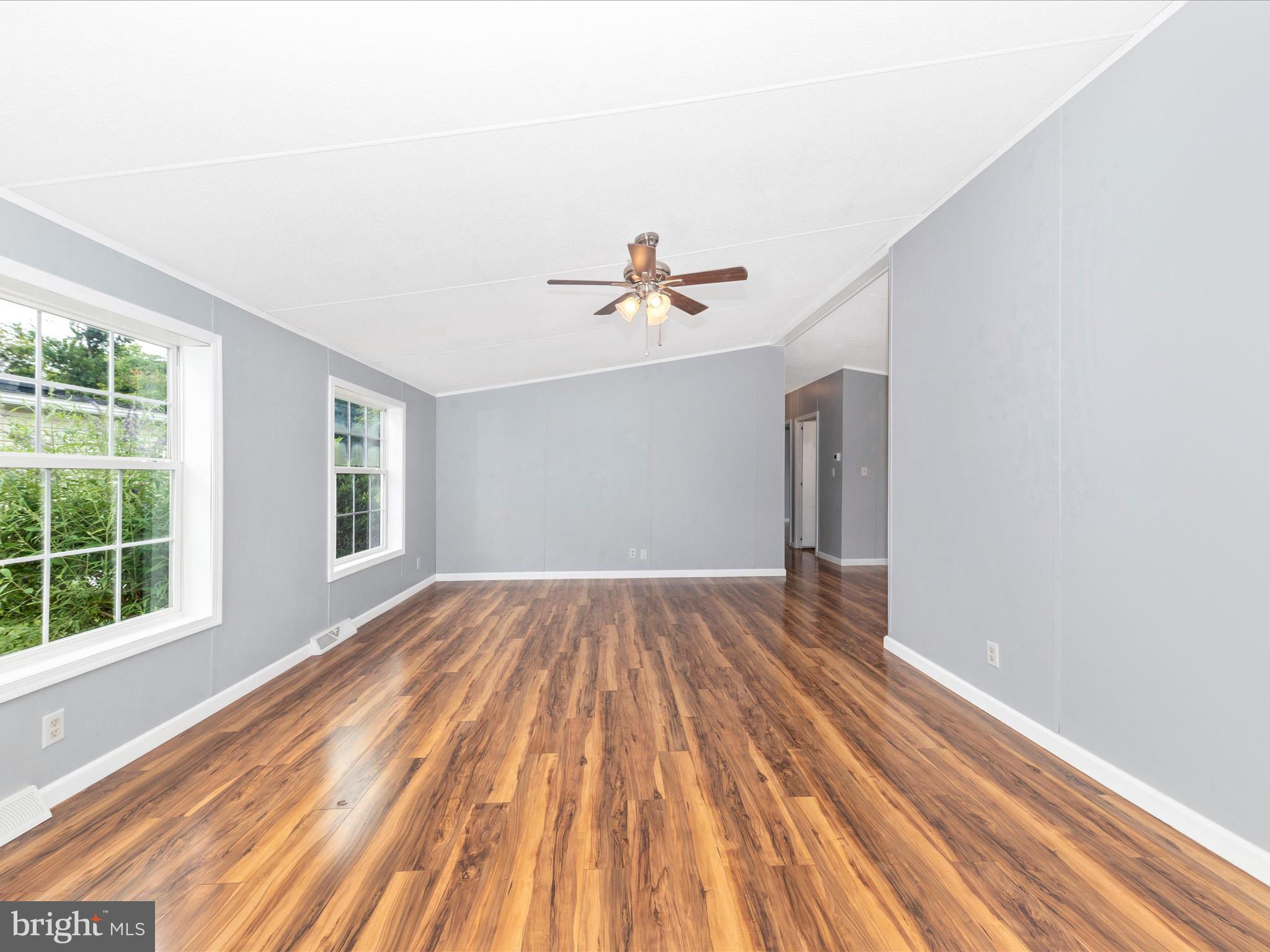 LAKESIDE - Residential