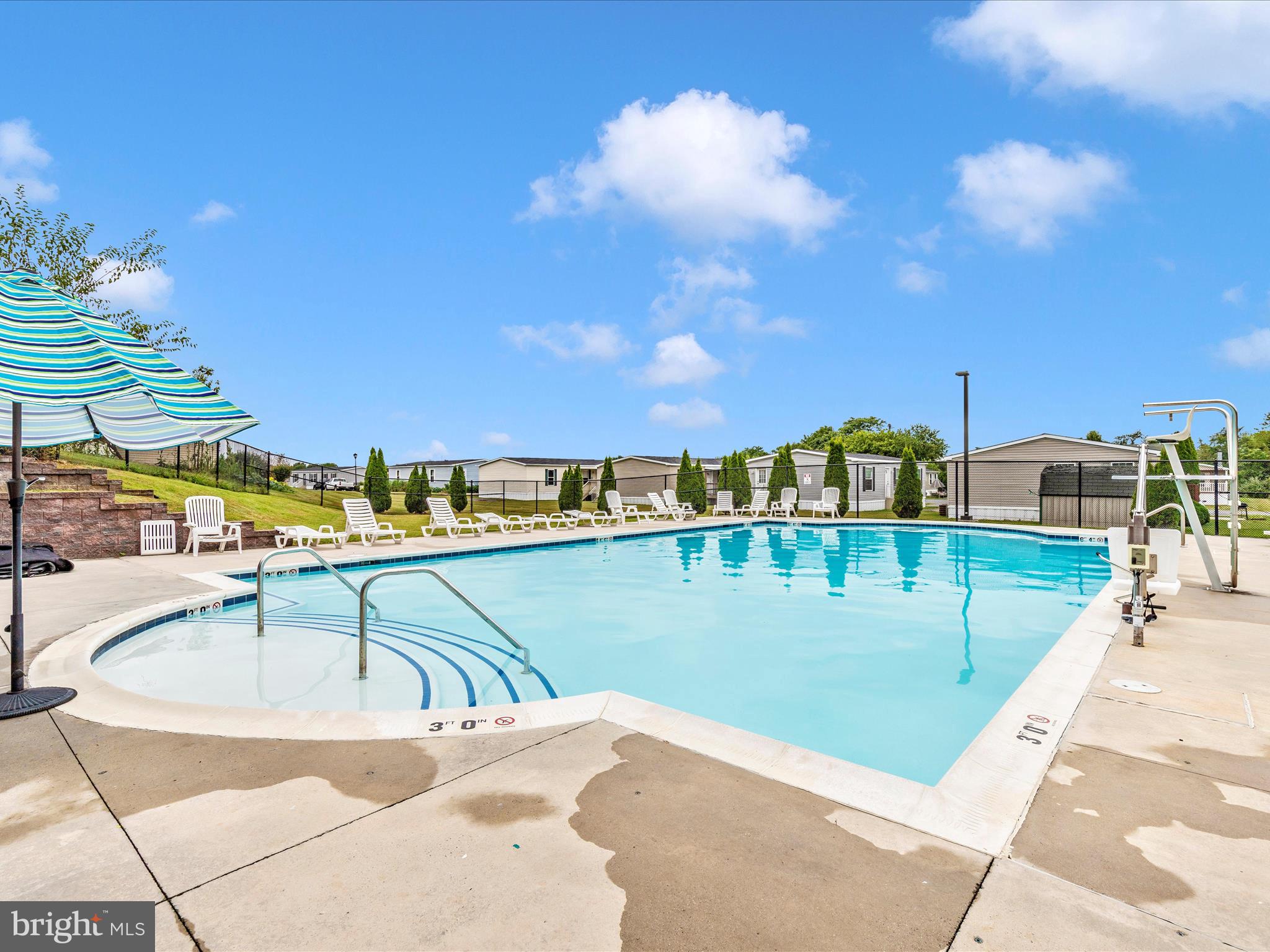 LAKESIDE - Residential