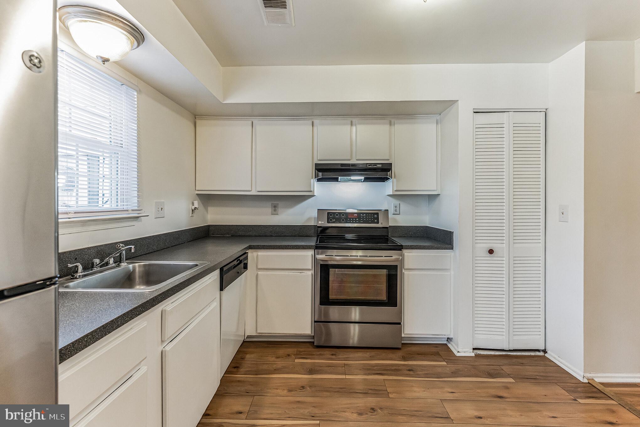 ST CHARLES WAKEFIELD - Residential