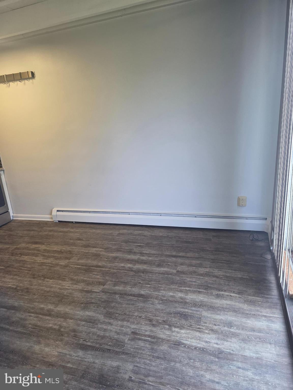 100 E GLENOLDEN AVENUE R-12