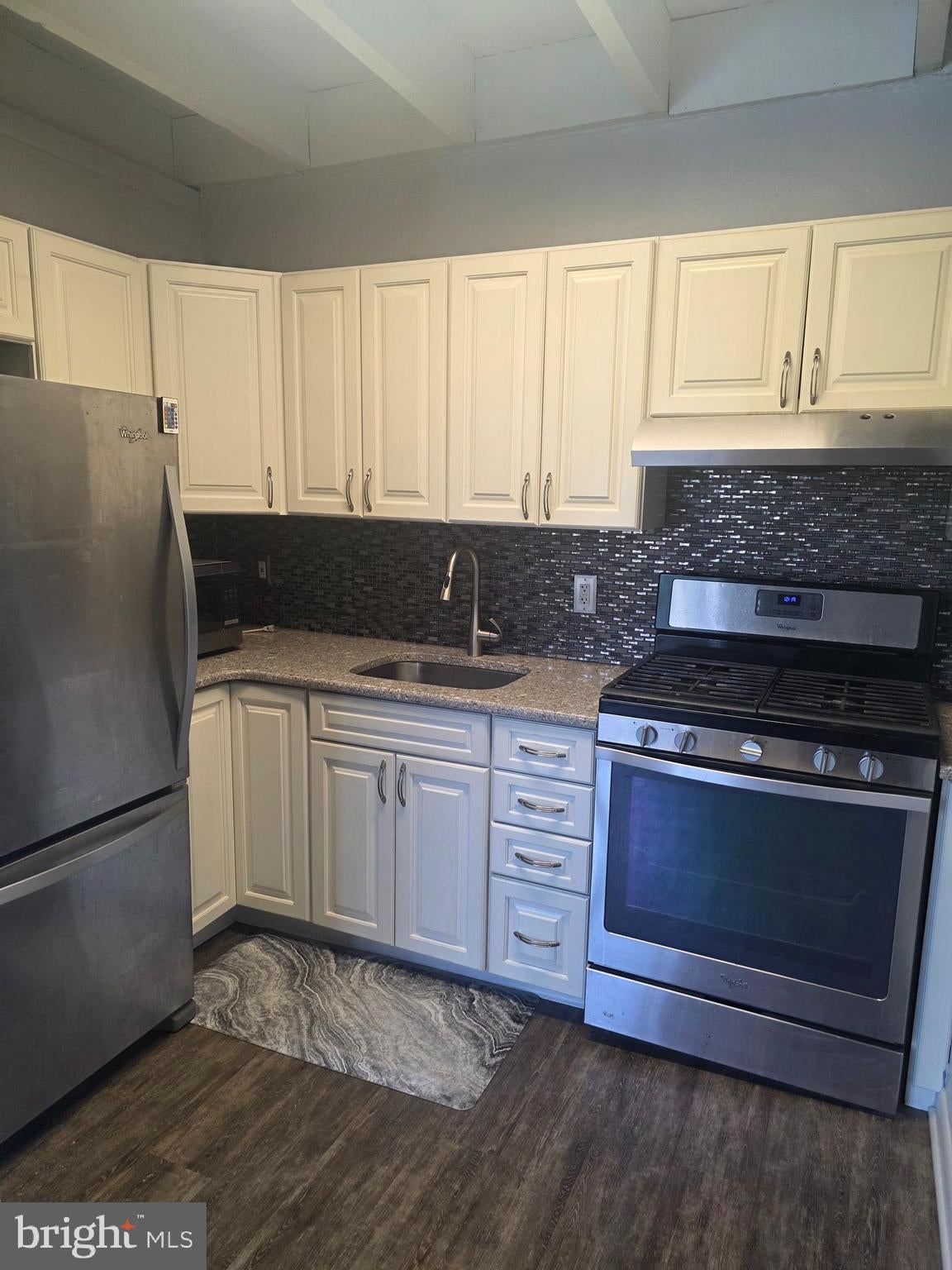 100 E GLENOLDEN AVENUE R-12