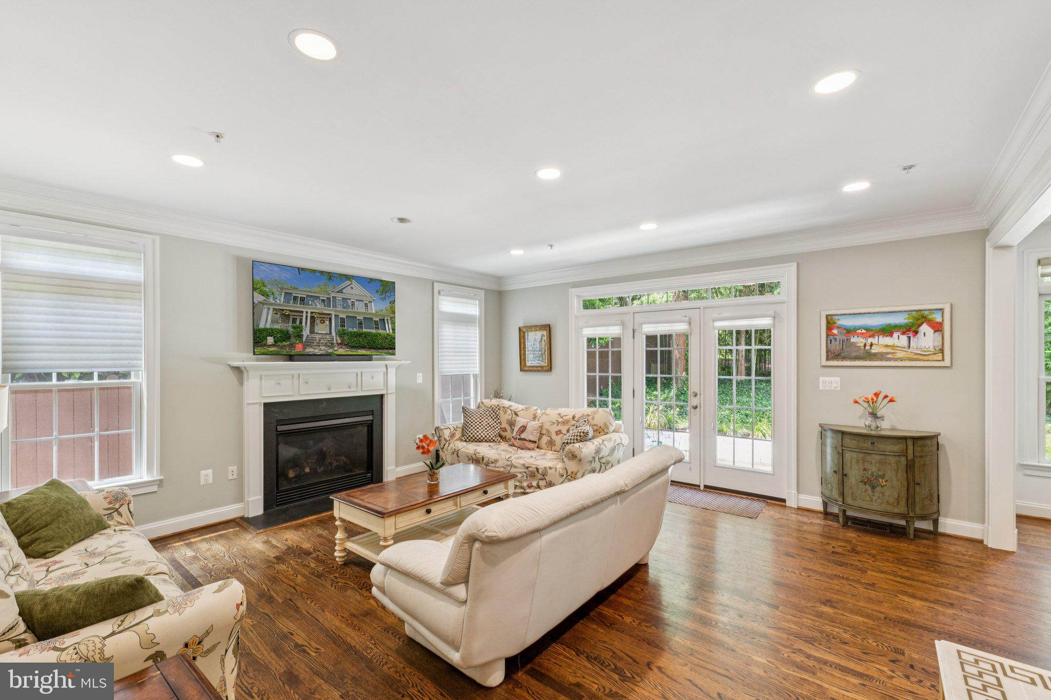 ALTA VISTA GARDENS - Residential