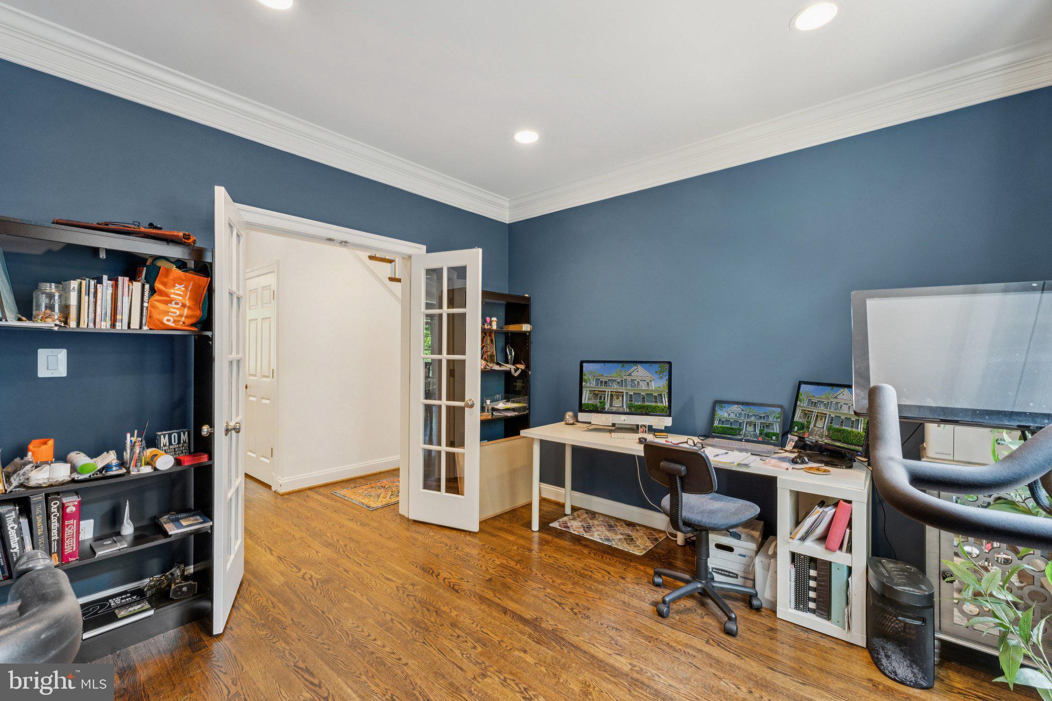 ALTA VISTA GARDENS - Residential