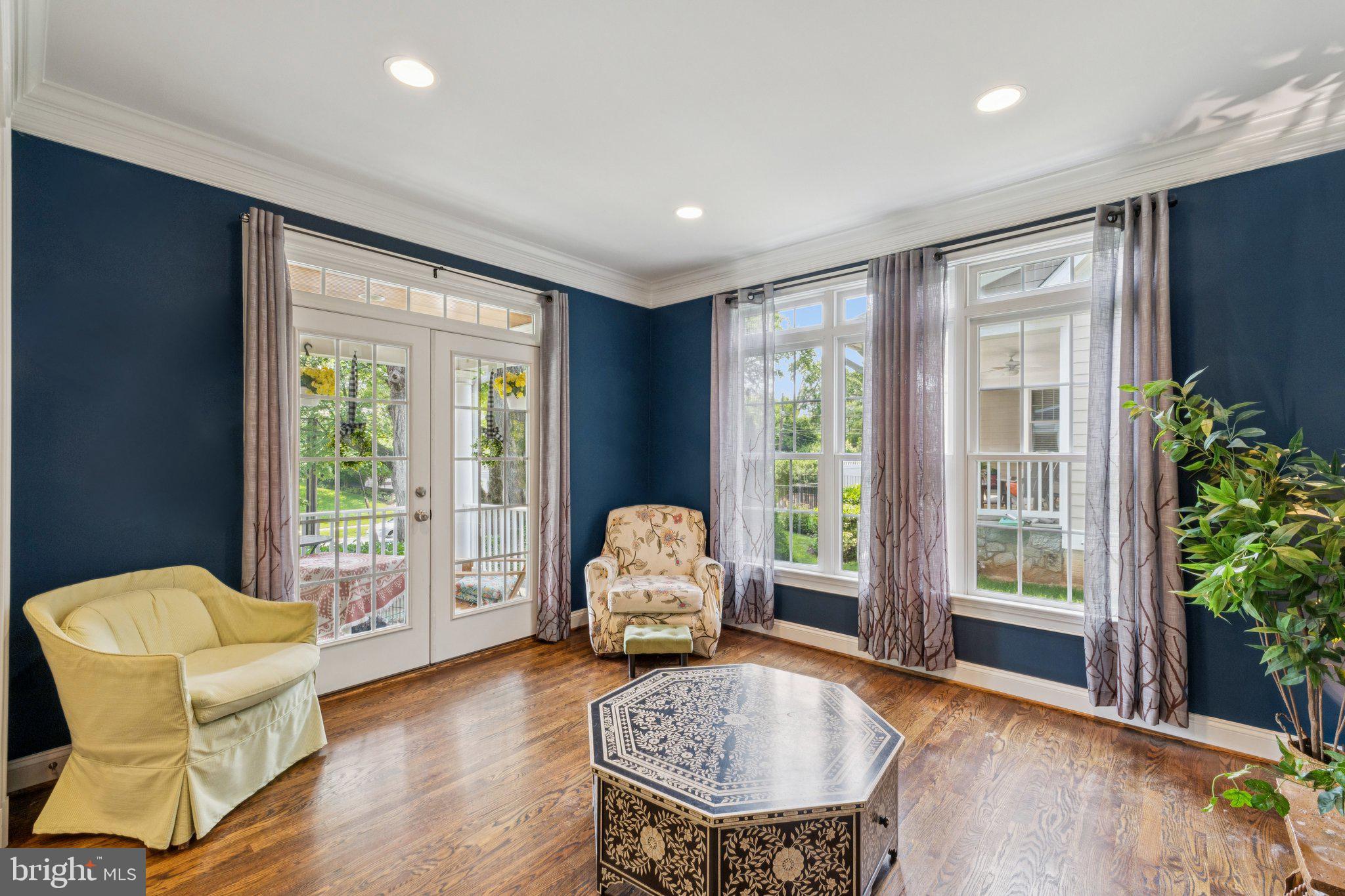 ALTA VISTA GARDENS - Residential