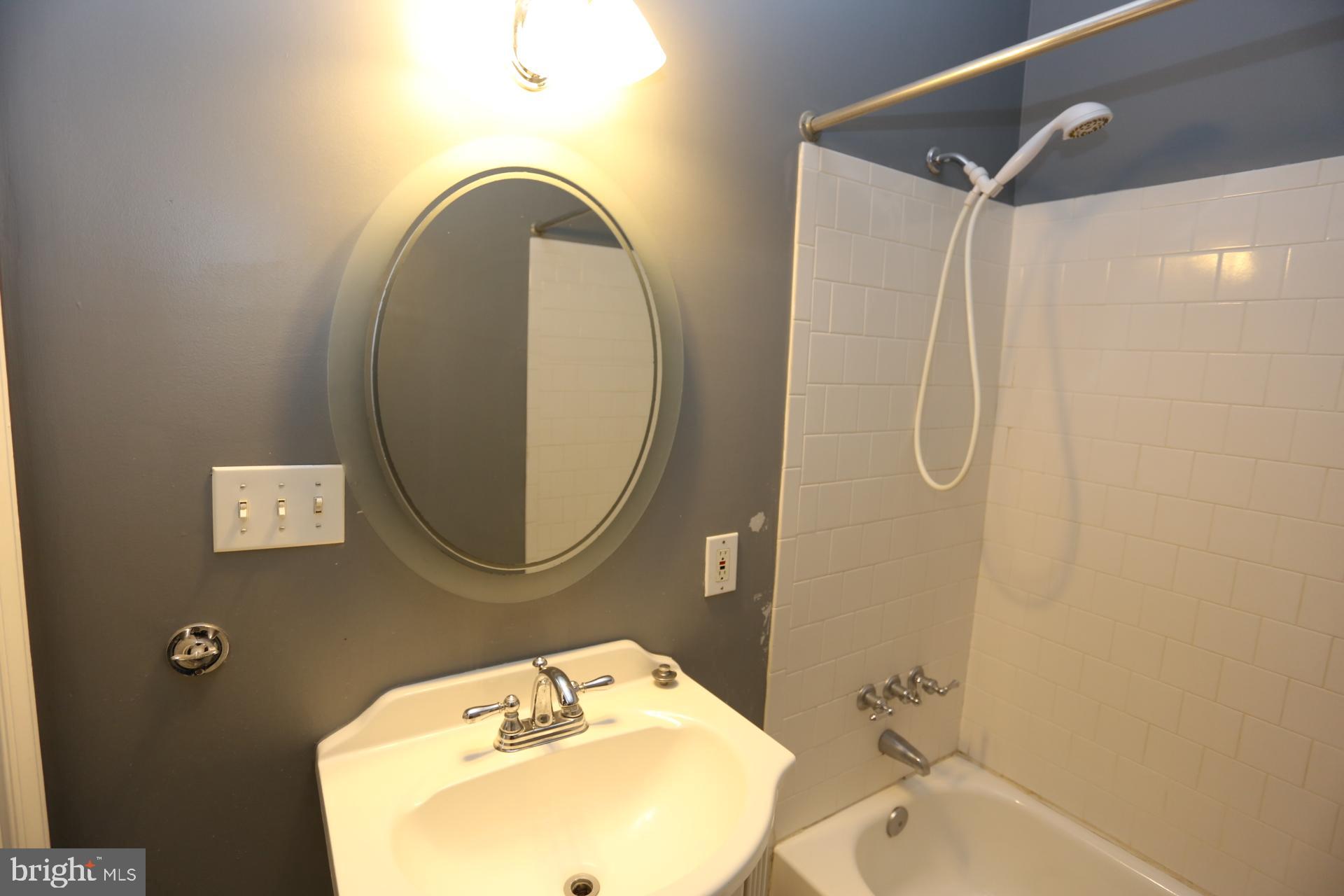 CANTON - Residential Lease