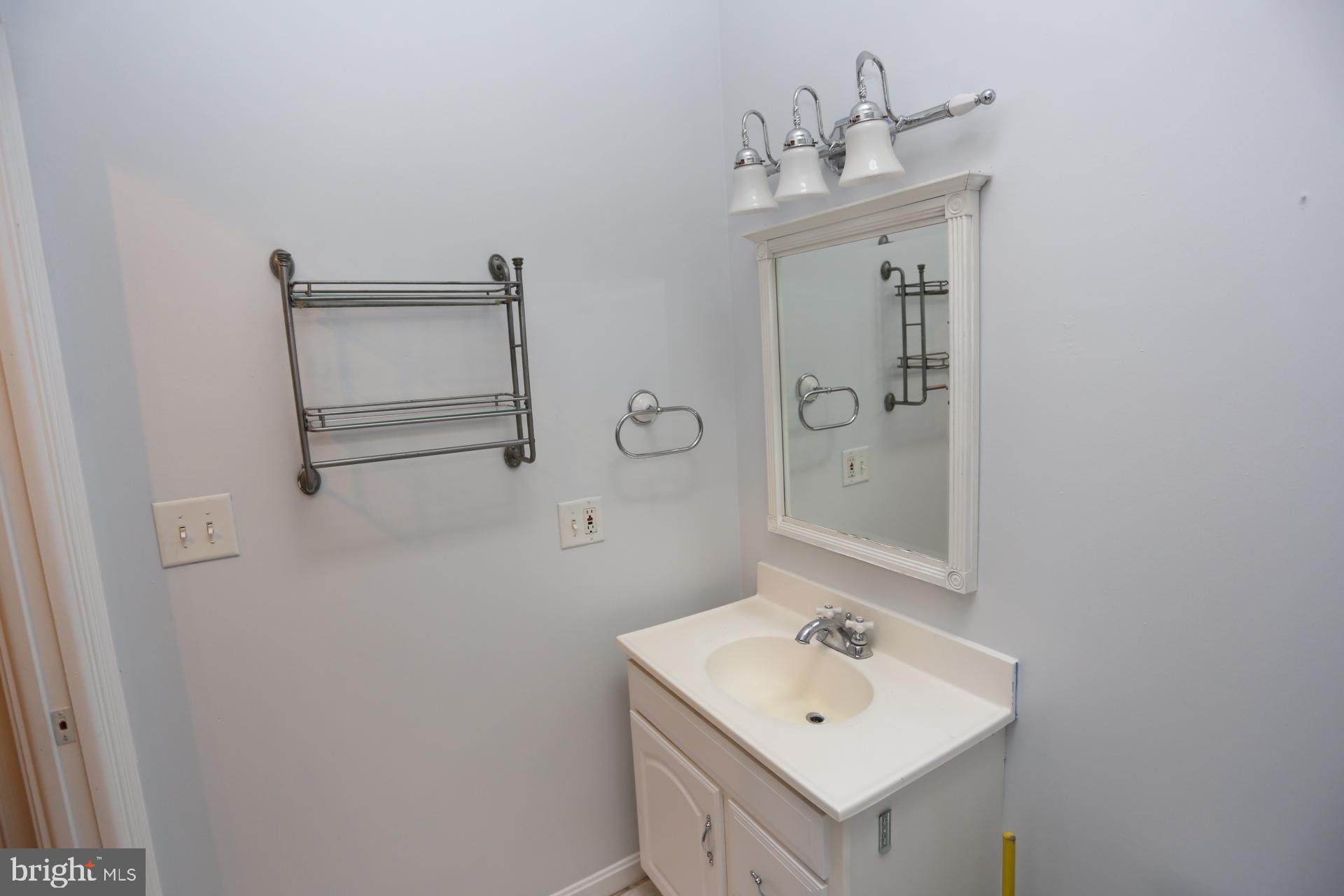 CANTON - Residential Lease