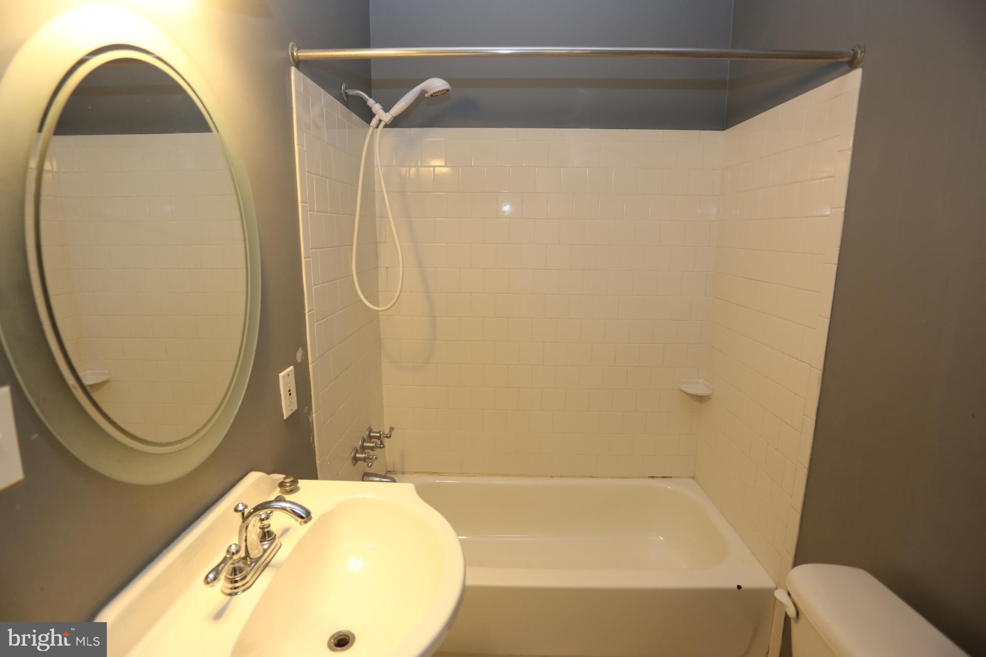 CANTON - Residential Lease