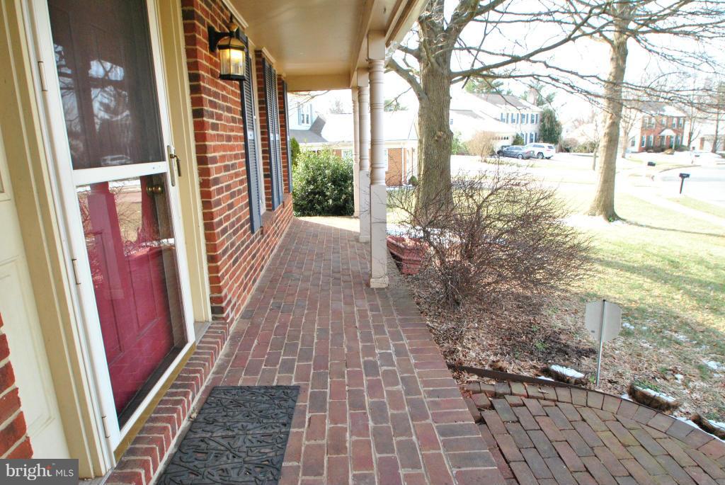 CHANTILLY HIGHLANDS - Residential