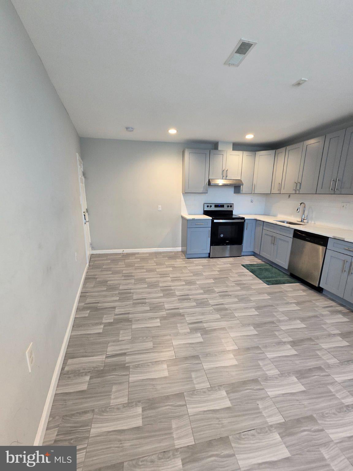 1145 S 10TH STREET 5