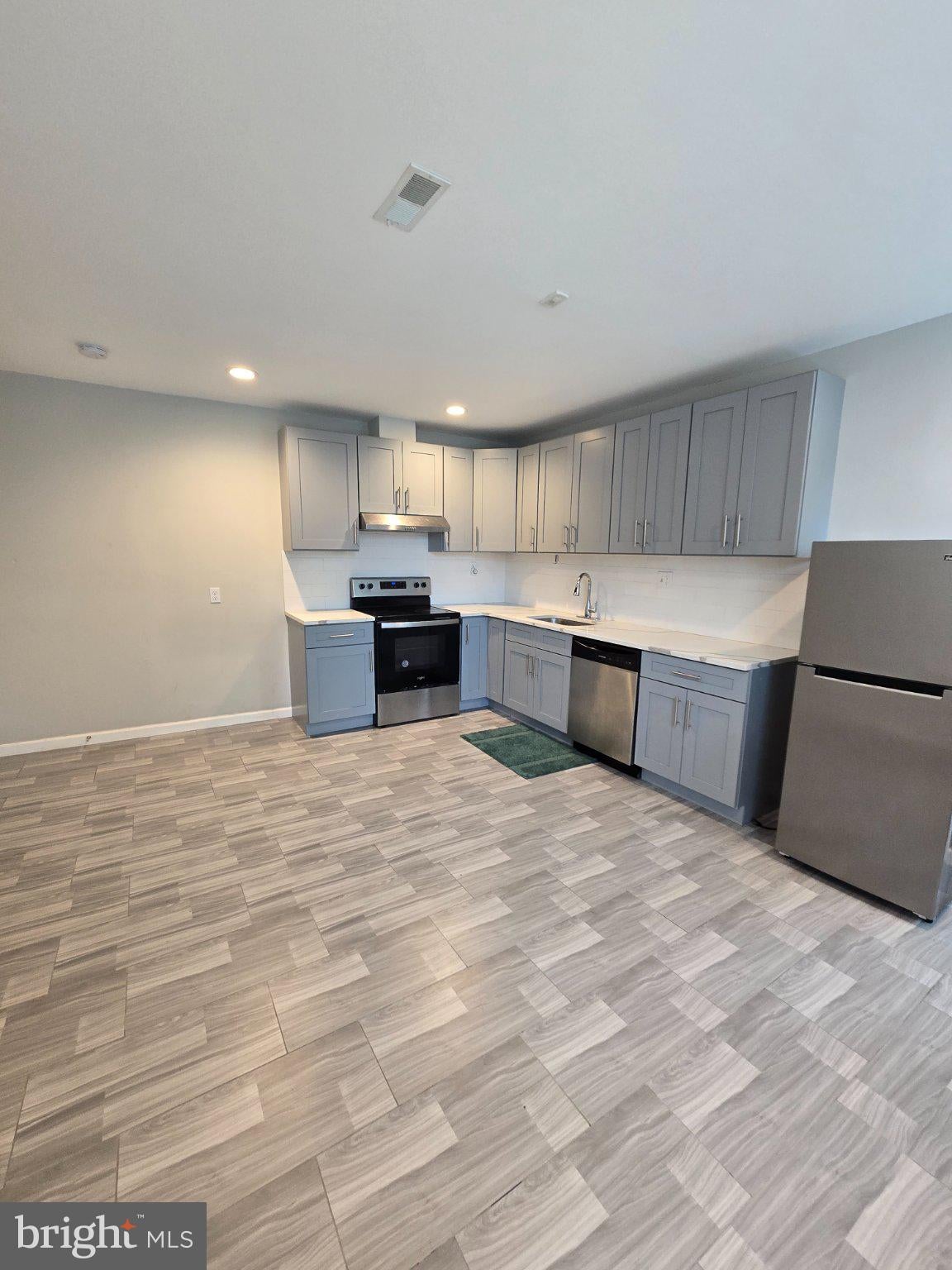 1145 S 10TH STREET 5