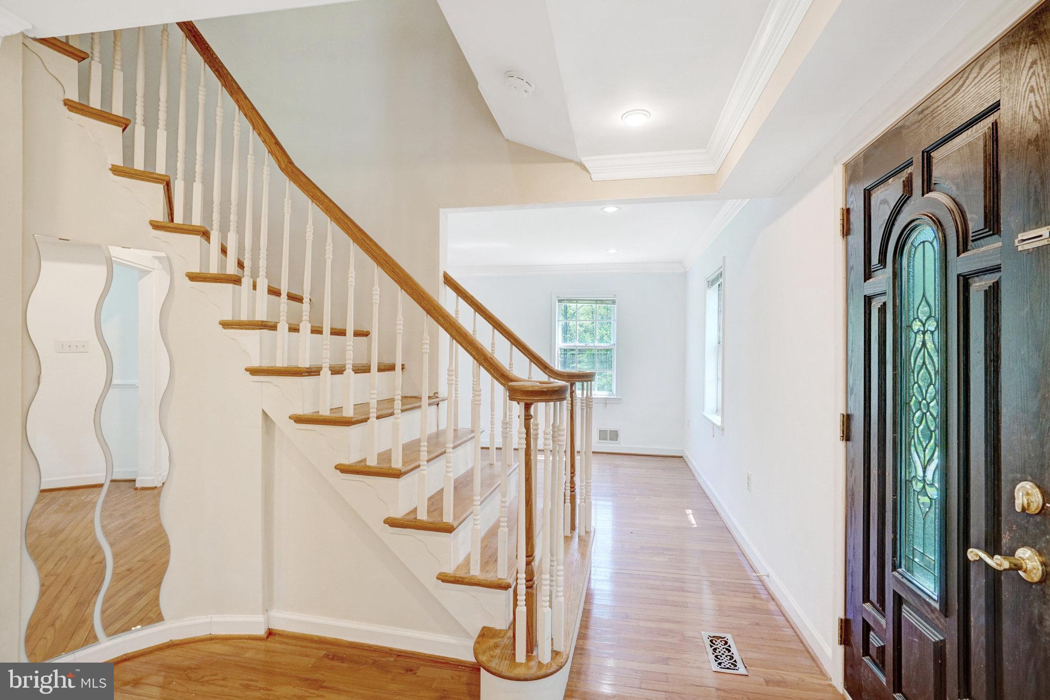 HERITAGE SQUARE - Residential