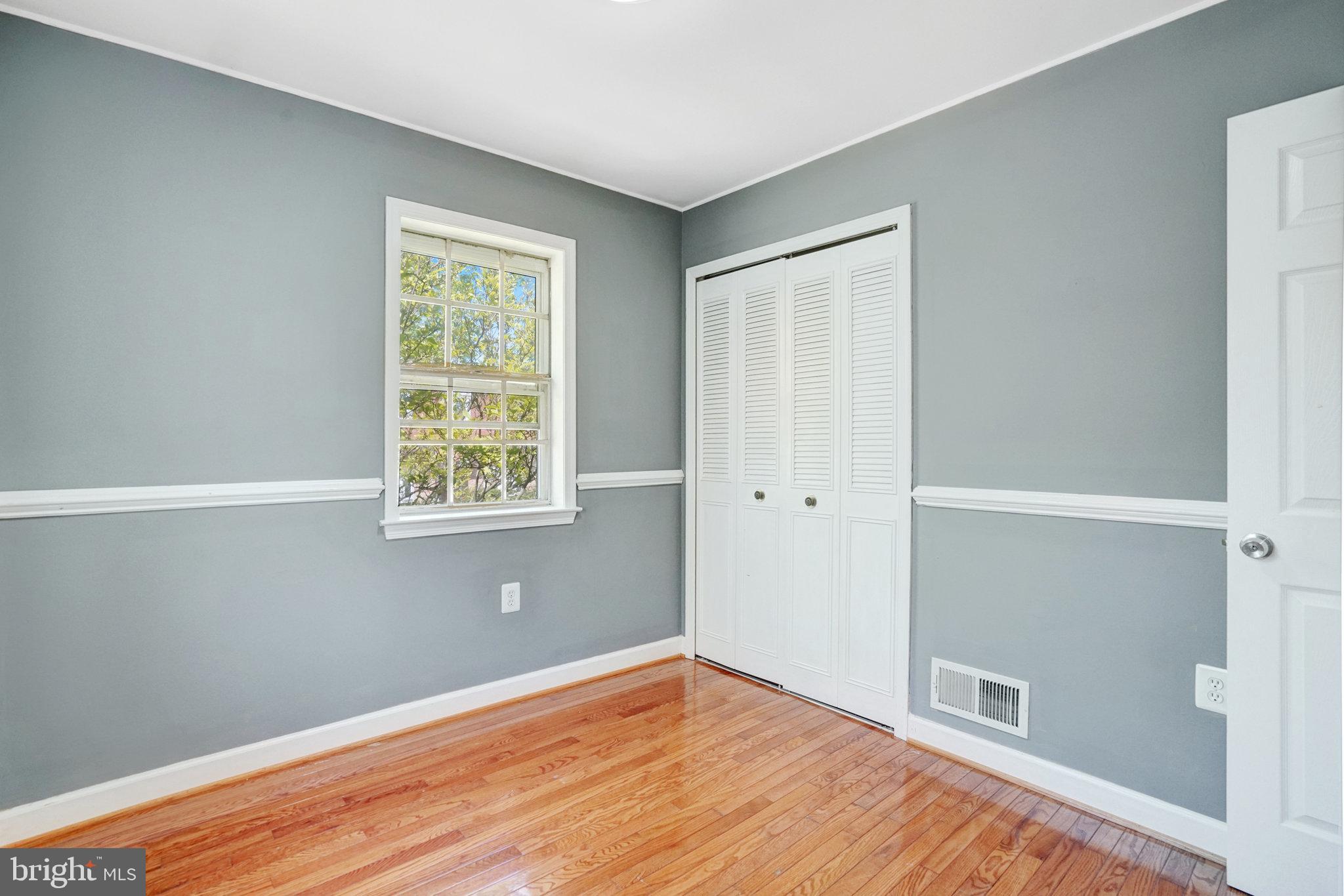 HERITAGE SQUARE - Residential