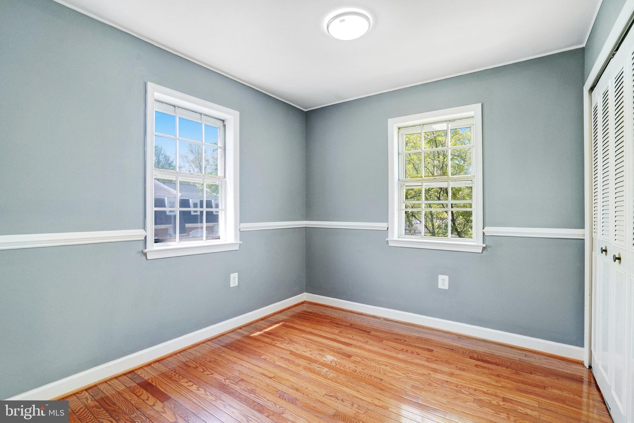 HERITAGE SQUARE - Residential