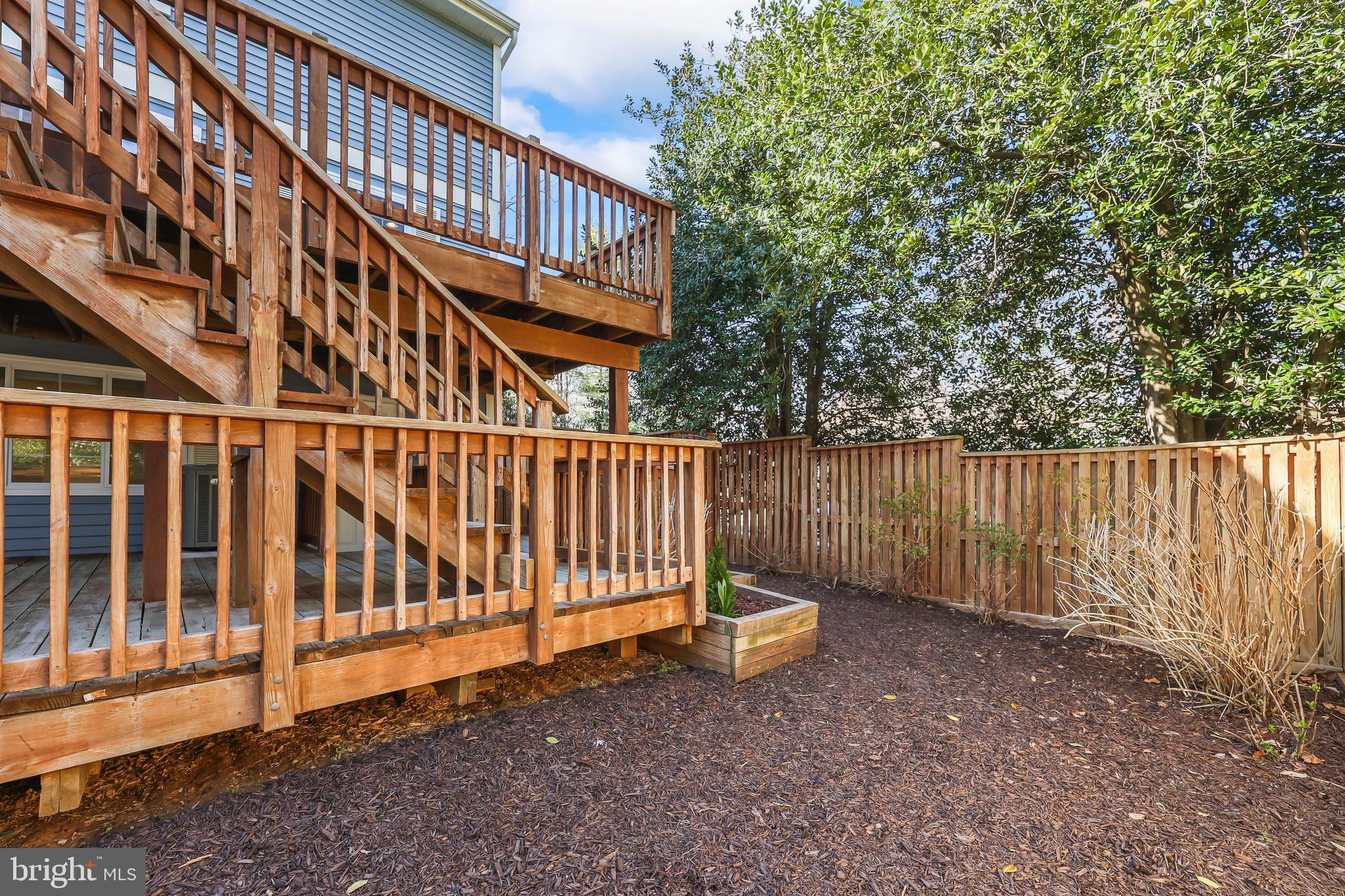 RESTON - Residential