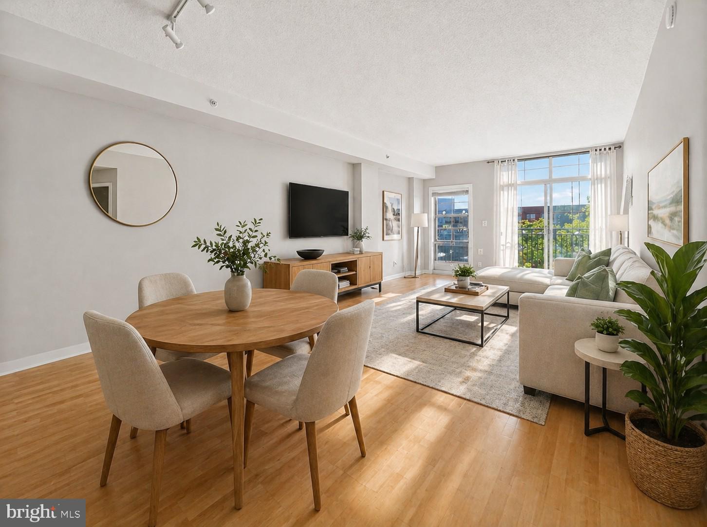 1111 25TH STREET NW 819