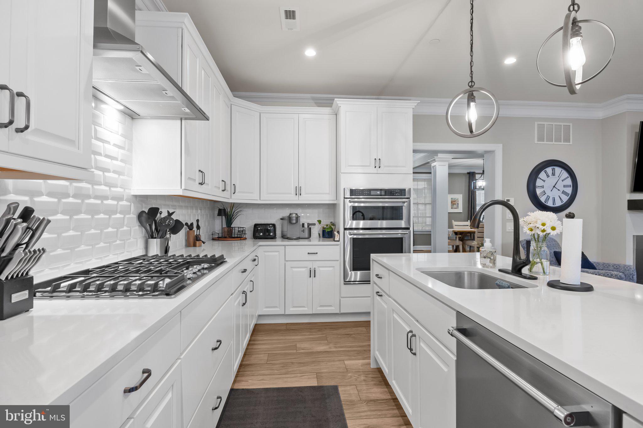 FLOWERS FIELD - Residential