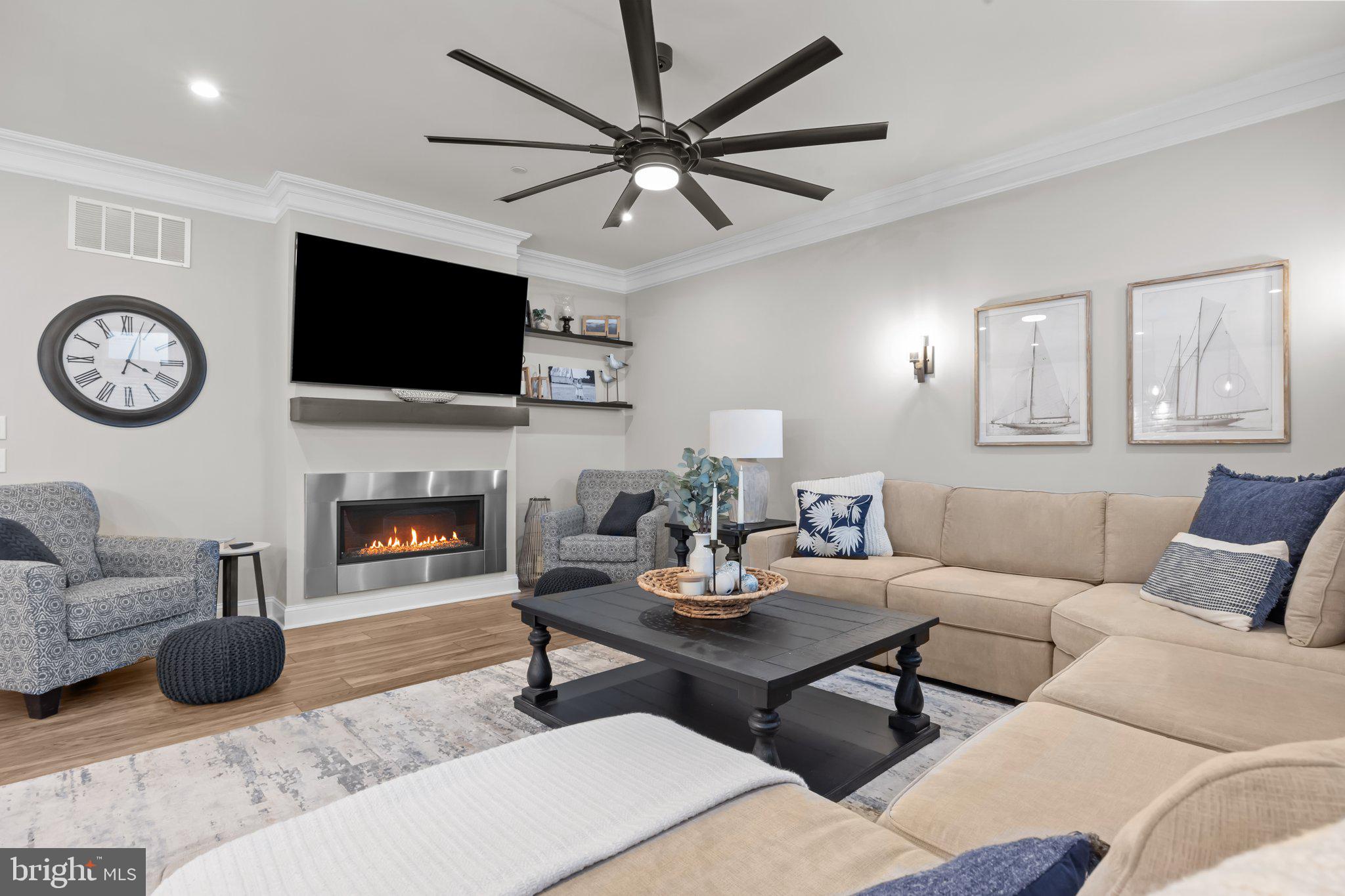 FLOWERS FIELD - Residential