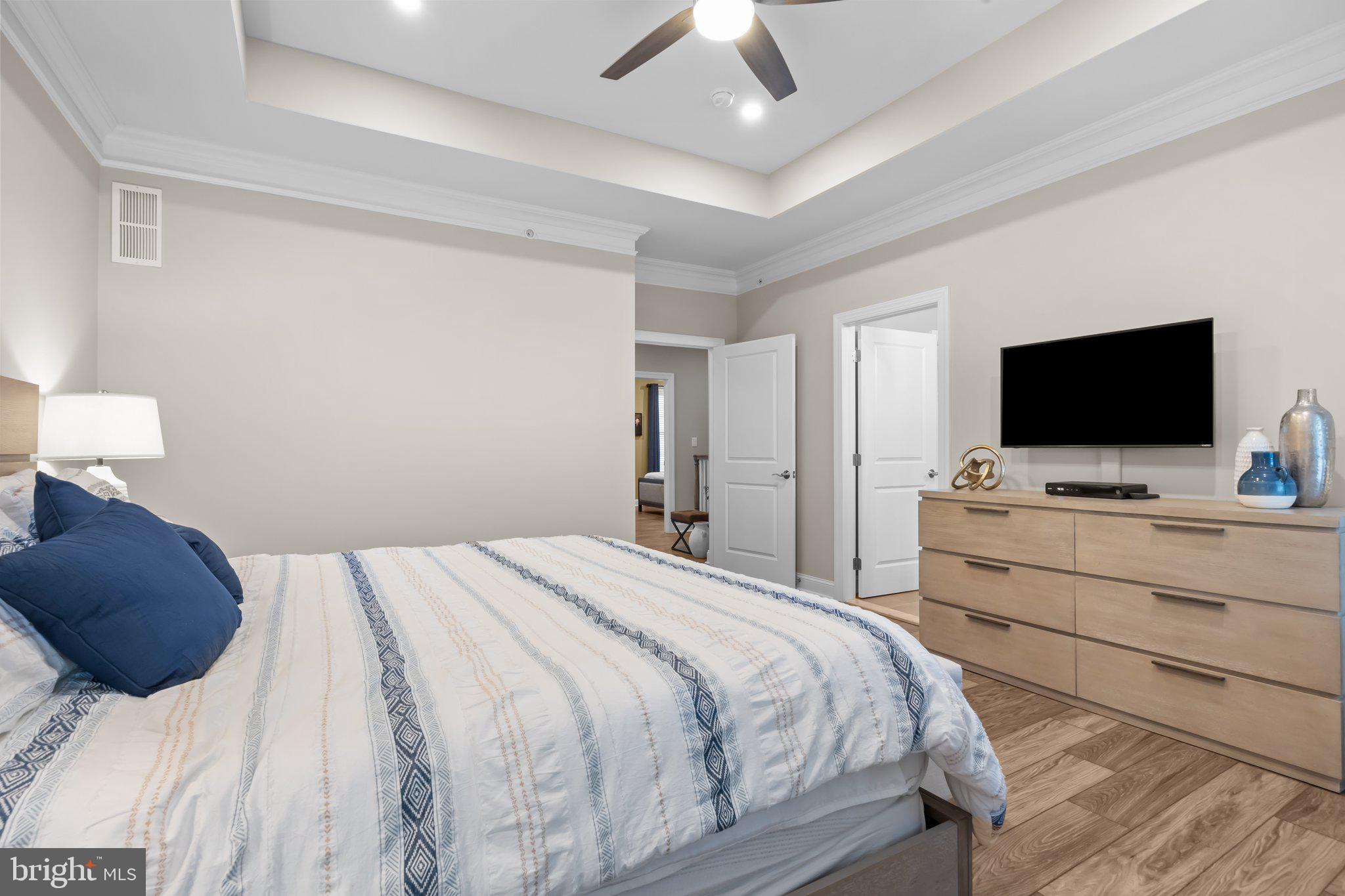 FLOWERS FIELD - Residential